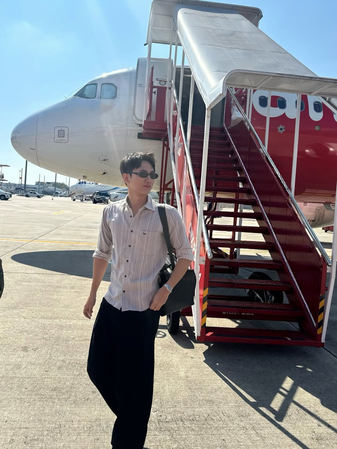 ไตเติ้ล - กีรติ พวงมาลี