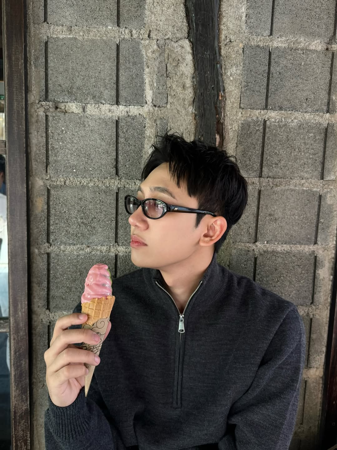 ไตเติ้ล - กีรติ พวงมาลี