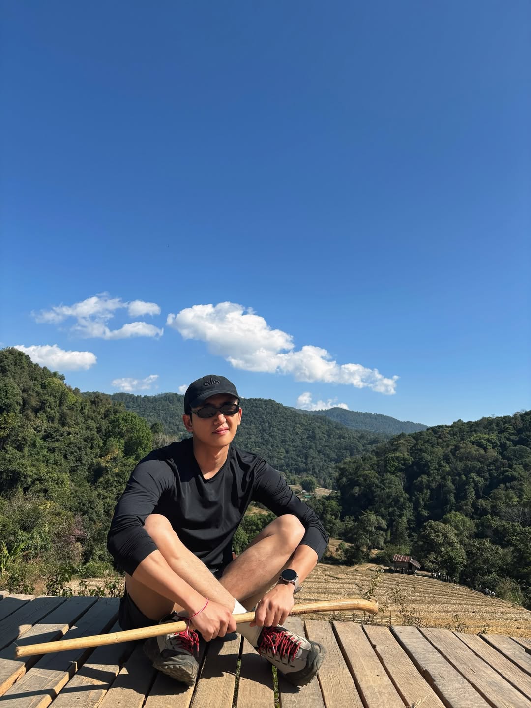 ไตเติ้ล - กีรติ พวงมาลี