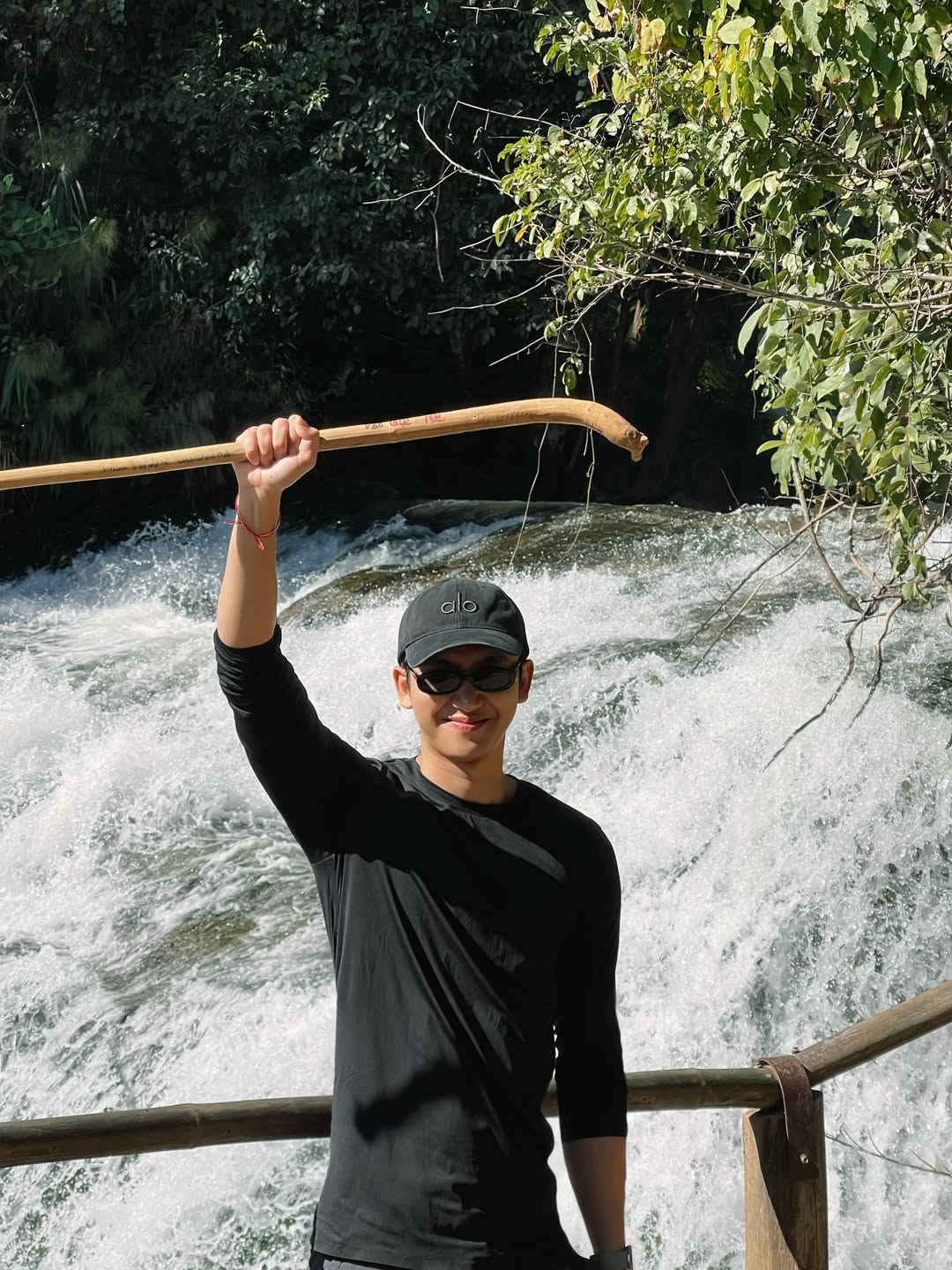 ไตเติ้ล - กีรติ พวงมาลี