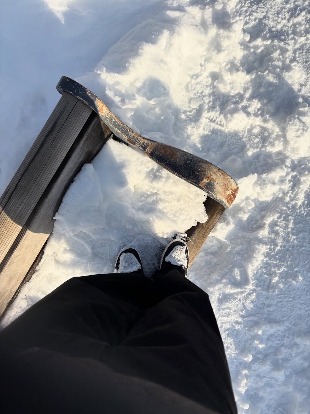 ไตเติ้ล - กีรติ พวงมาลี