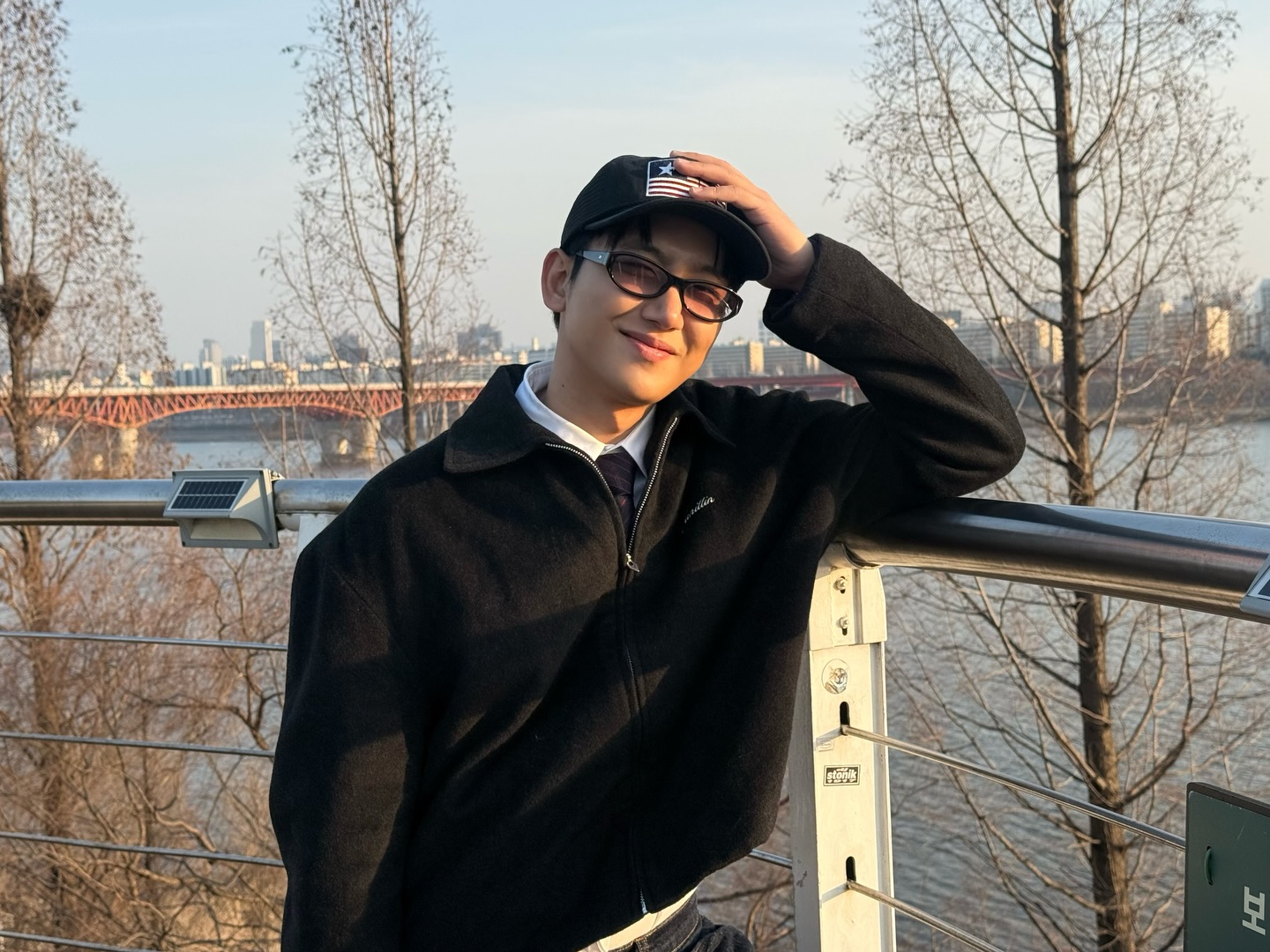 ไตเติ้ล - กีรติ พวงมาลี