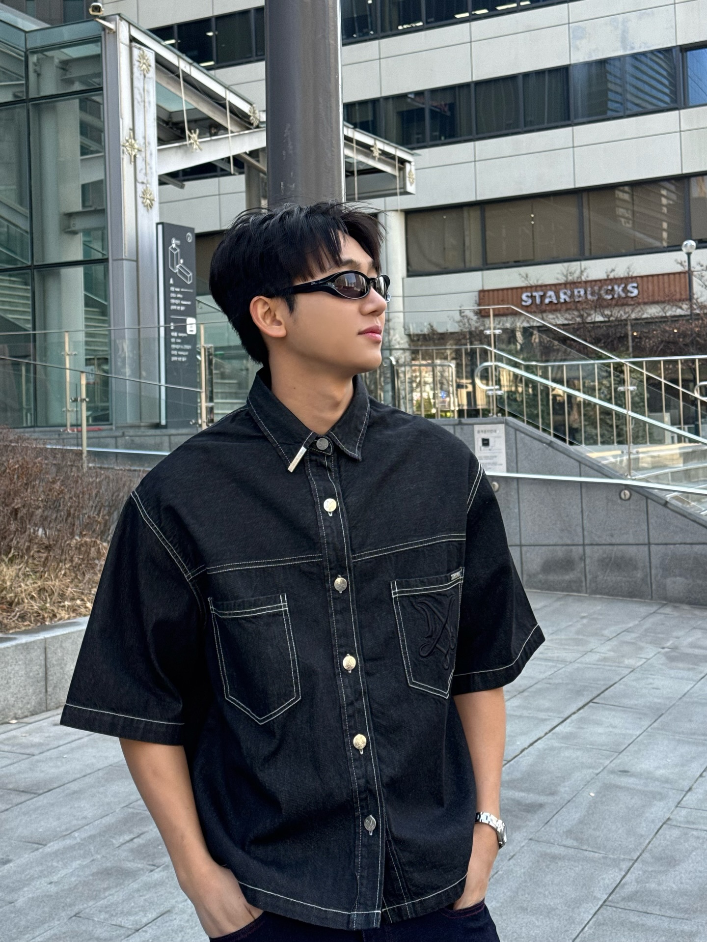 ไตเติ้ล - กีรติ พวงมาลี