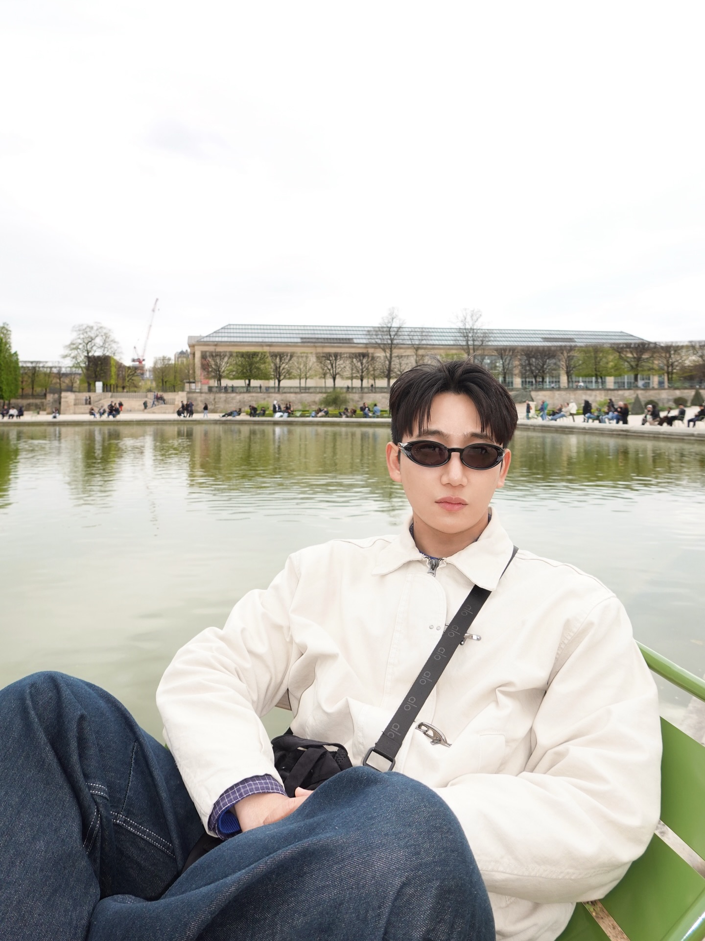 ไตเติ้ล - กีรติ พวงมาลี