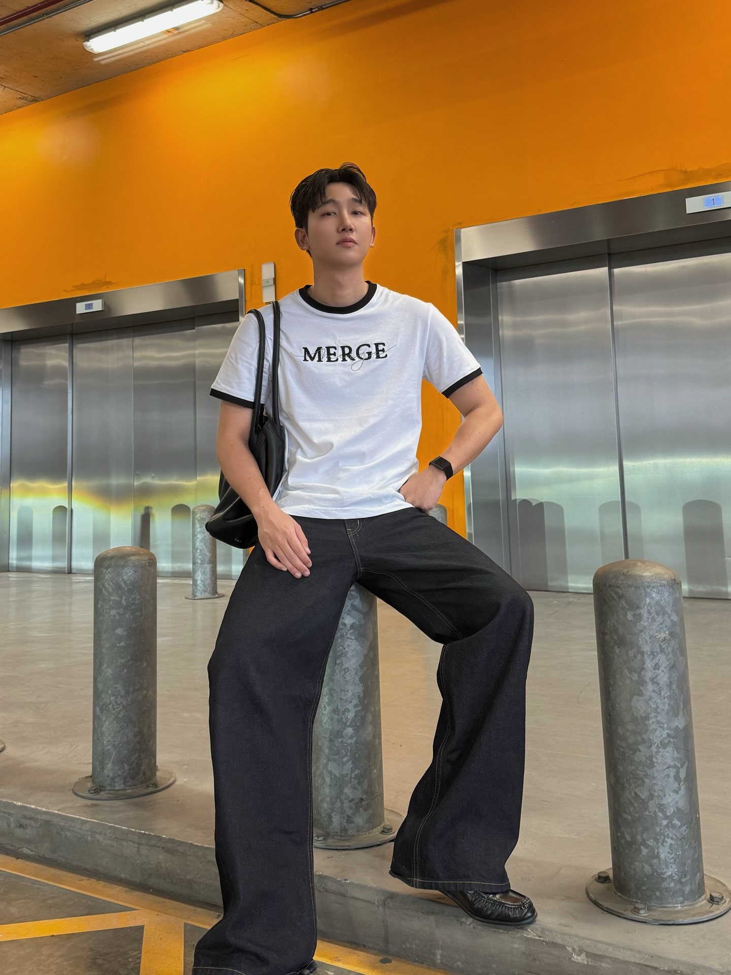 ไตเติ้ล - กีรติ พวงมาลี