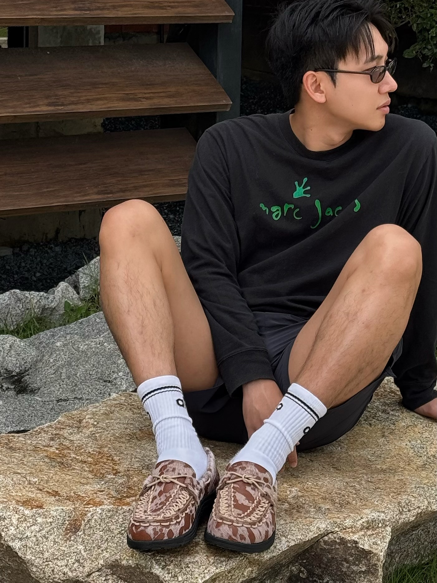 ไตเติ้ล - กีรติ พวงมาลี