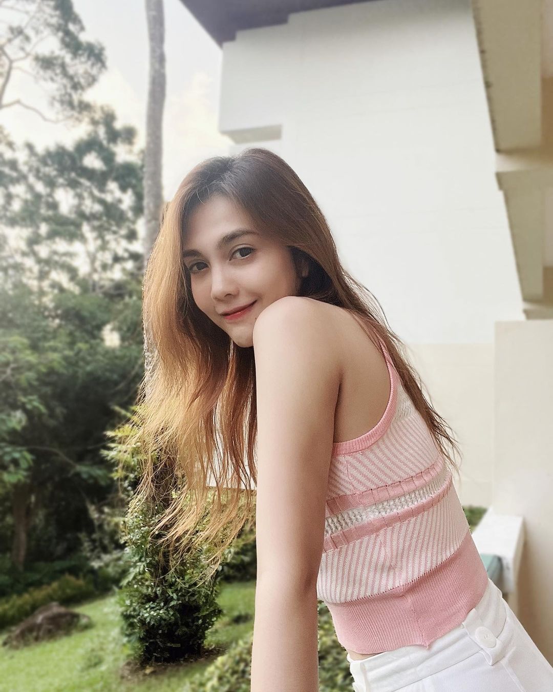 พั้นช์ - วรกาญจน์ โรจนวัชร