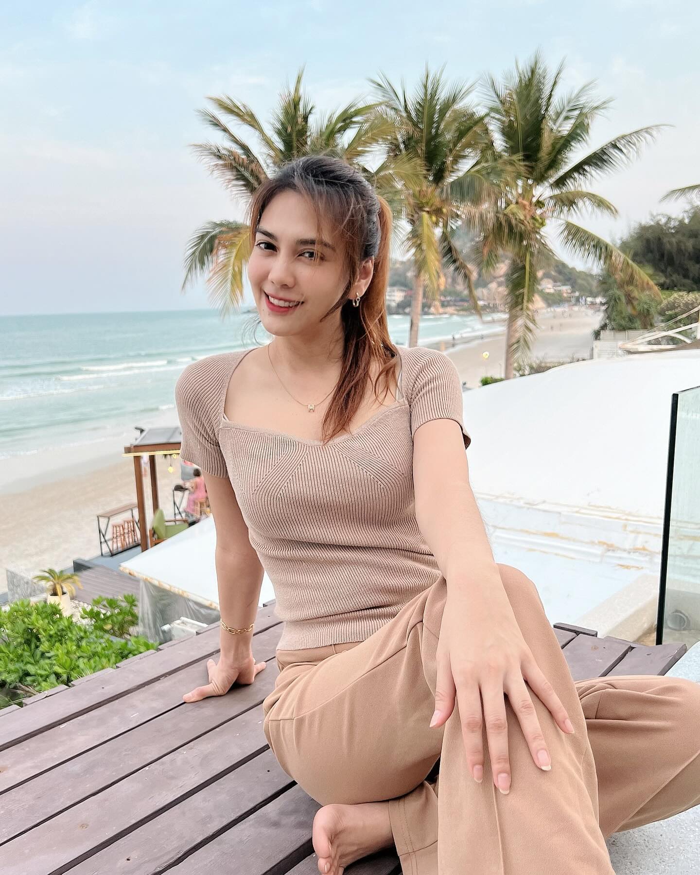 พั้นช์ - วรกาญจน์ โรจนวัชร