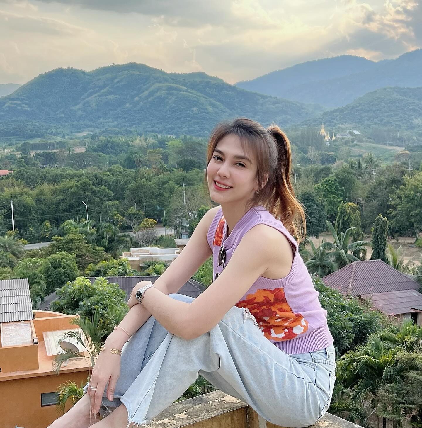 พั้นช์ - วรกาญจน์ โรจนวัชร