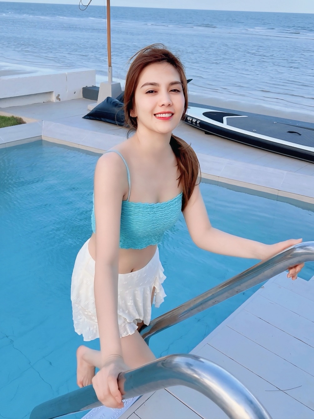 พั้นช์ - วรกาญจน์ โรจนวัชร