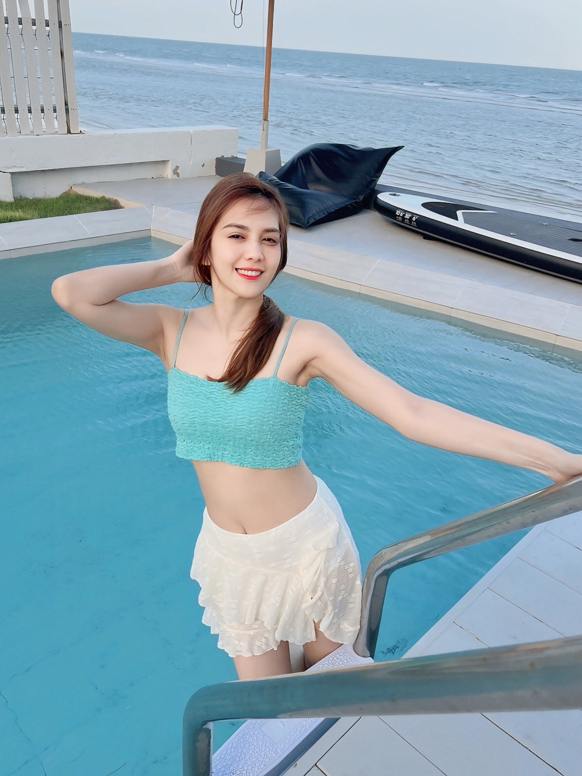 พั้นช์ - วรกาญจน์ โรจนวัชร