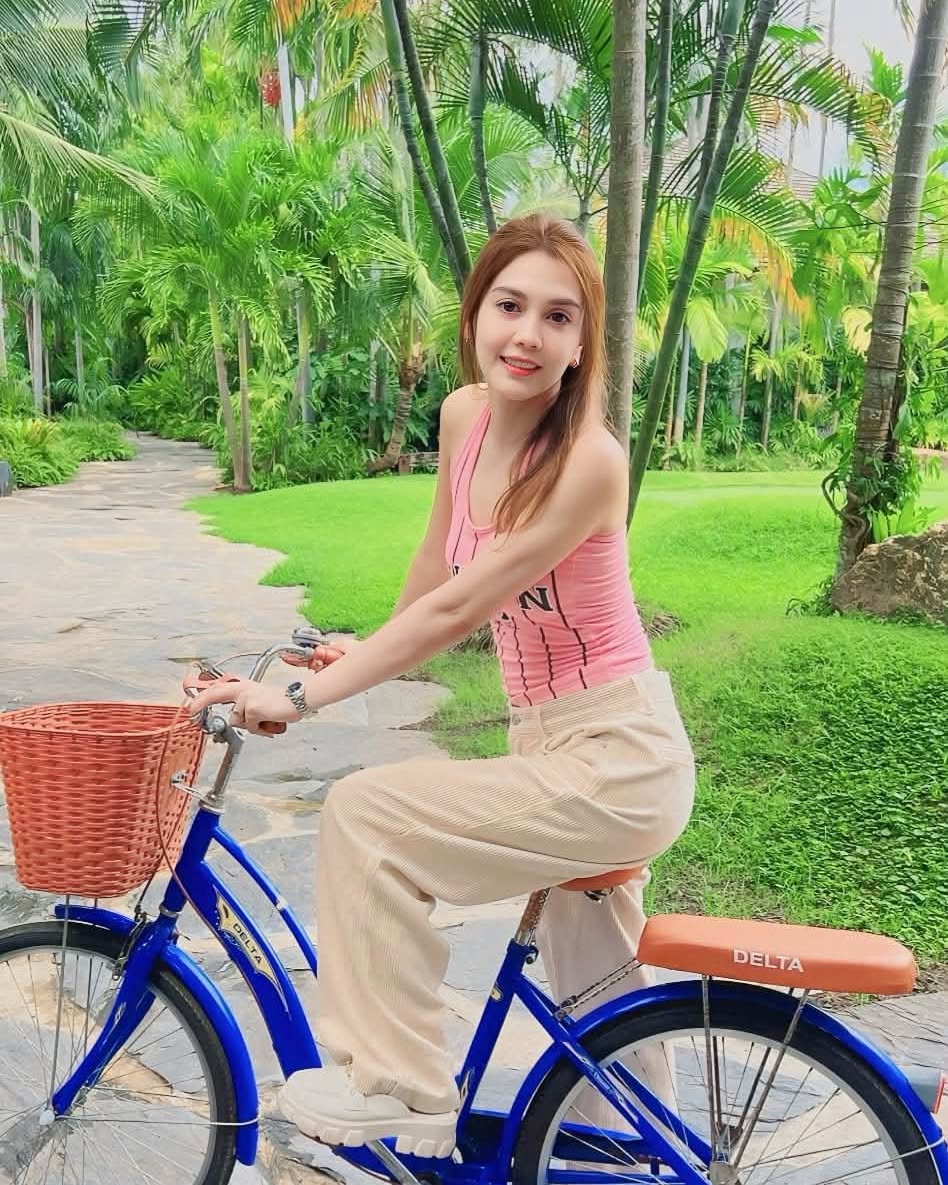พั้นช์ - วรกาญจน์ โรจนวัชร
