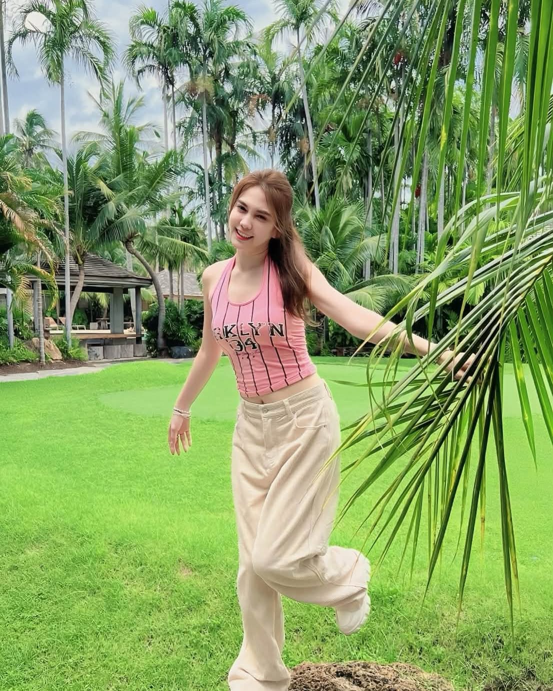 พั้นช์ - วรกาญจน์ โรจนวัชร