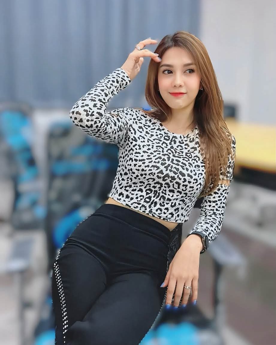 พั้นช์ - วรกาญจน์ โรจนวัชร