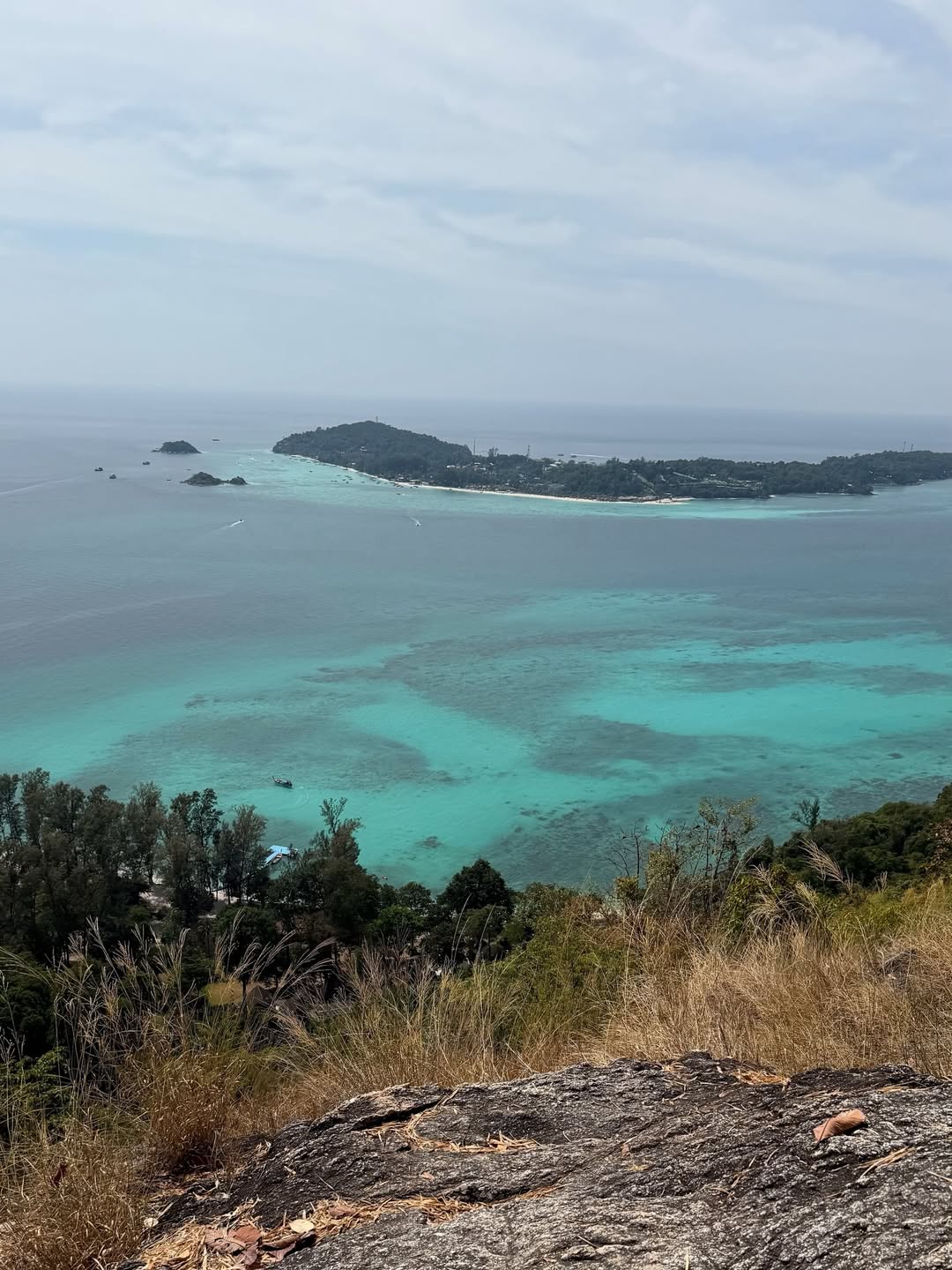 ริท - เรืองฤทธิ์ ศิริพานิช