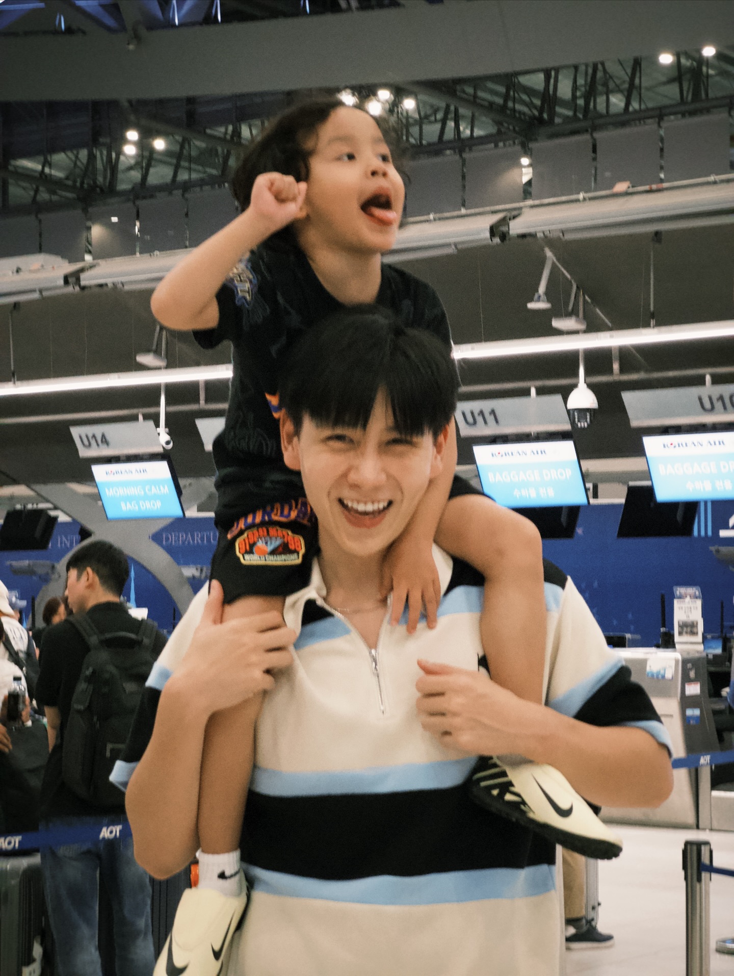 กัง - กันต์พงษ์ กุลธนาเรืองนนท์