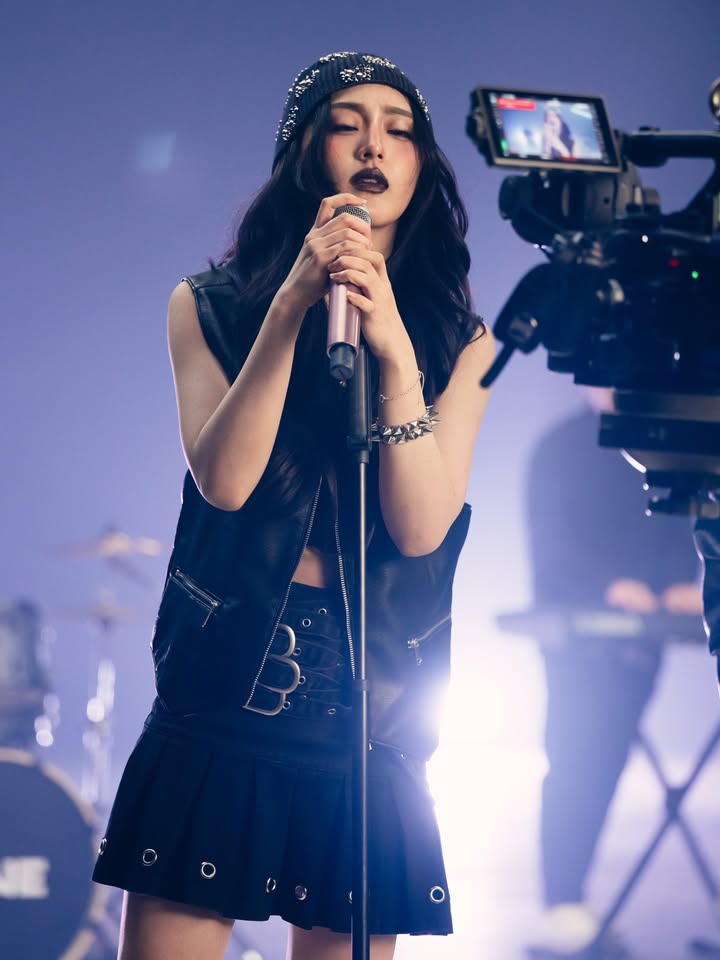 พั้นช์ - ทิพานัน นิลสยาม