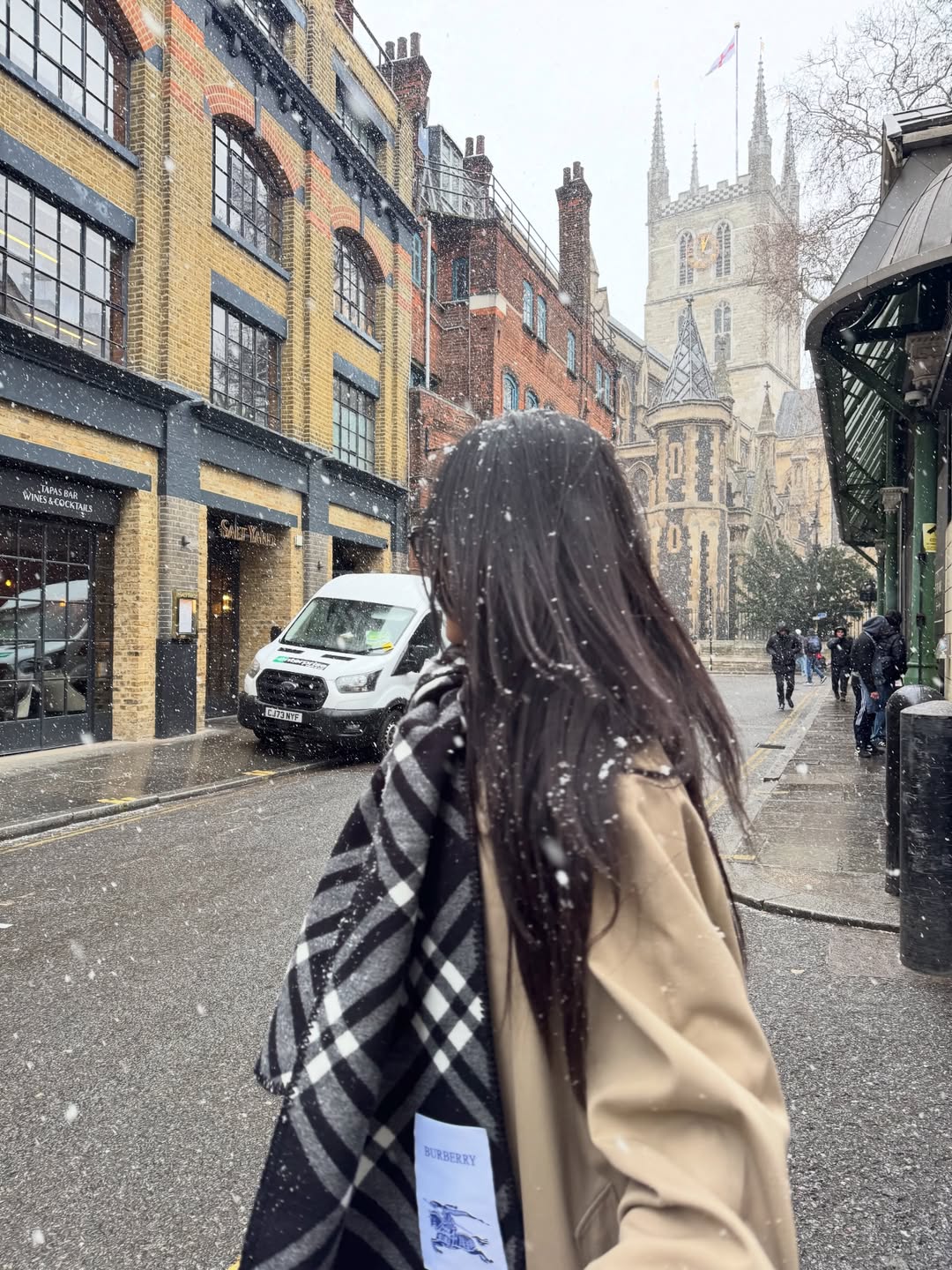 พั้นช์ - ทิพานัน นิลสยาม