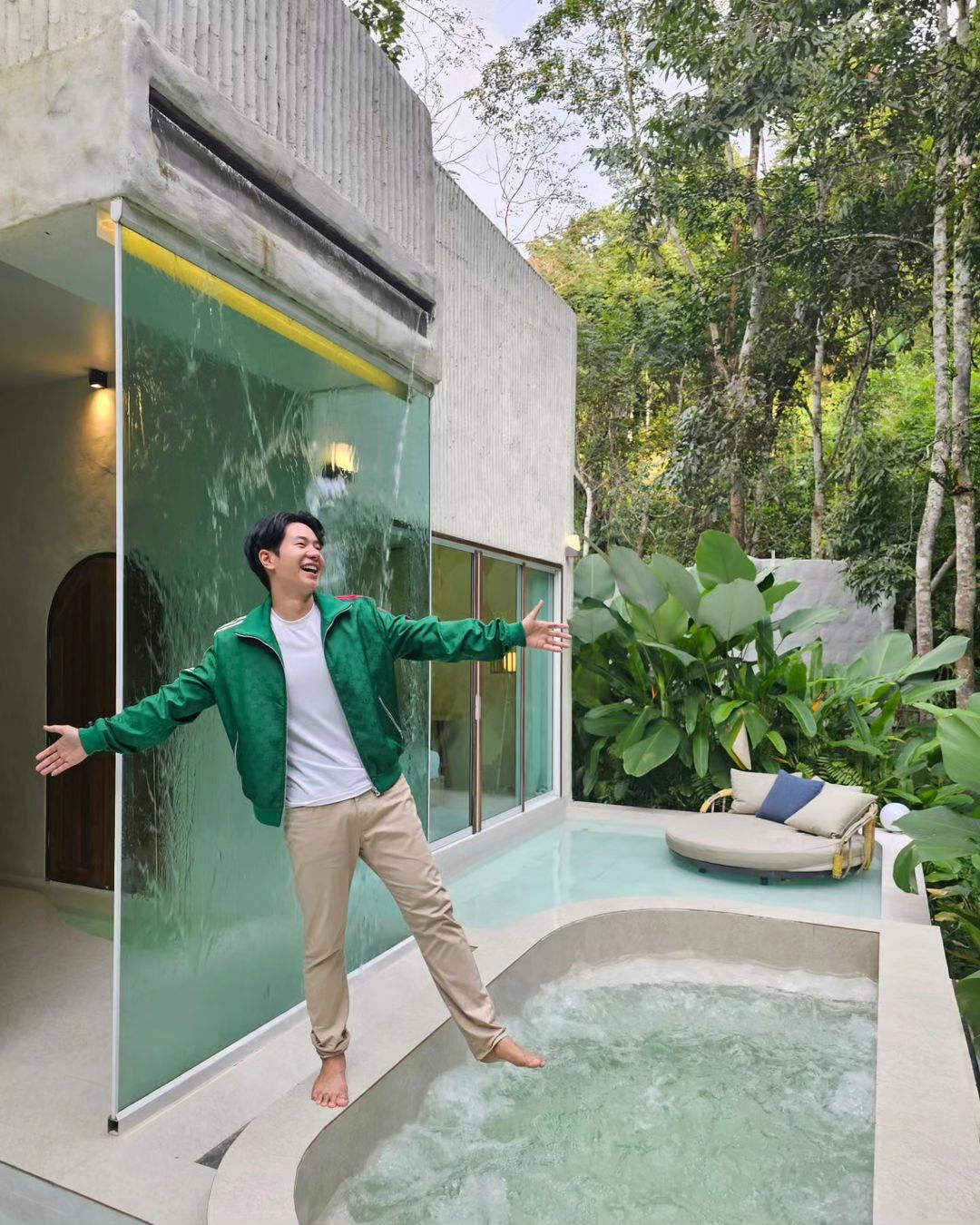 ไอซ์ - ศรัณยู วินัยพานิช