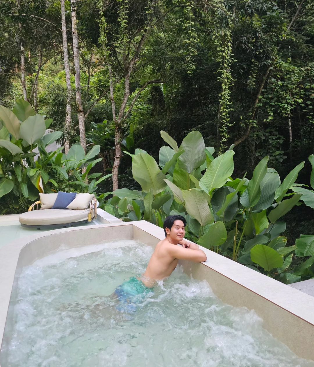 ไอซ์ - ศรัณยู วินัยพานิช