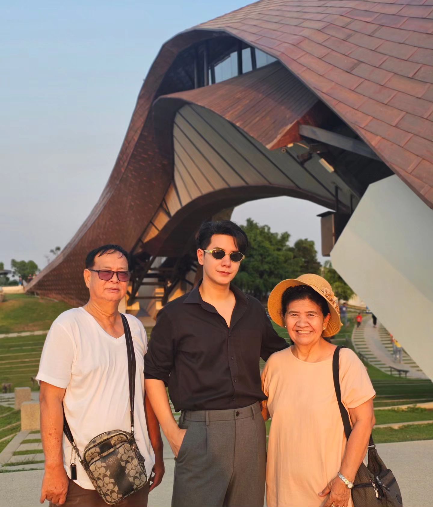 ไอซ์ - ศรัณยู วินัยพานิช