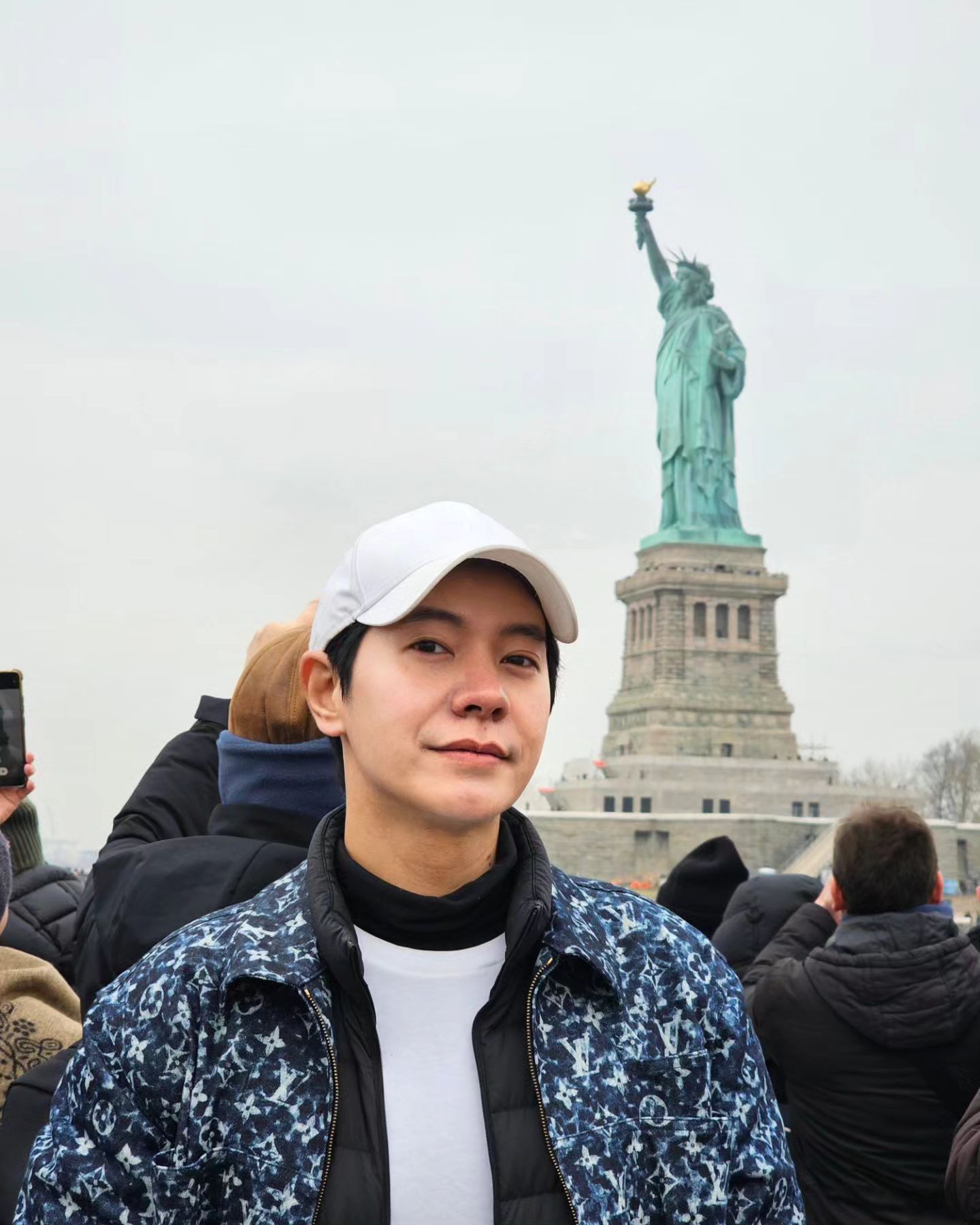 ไอซ์ - ศรัณยู วินัยพานิช