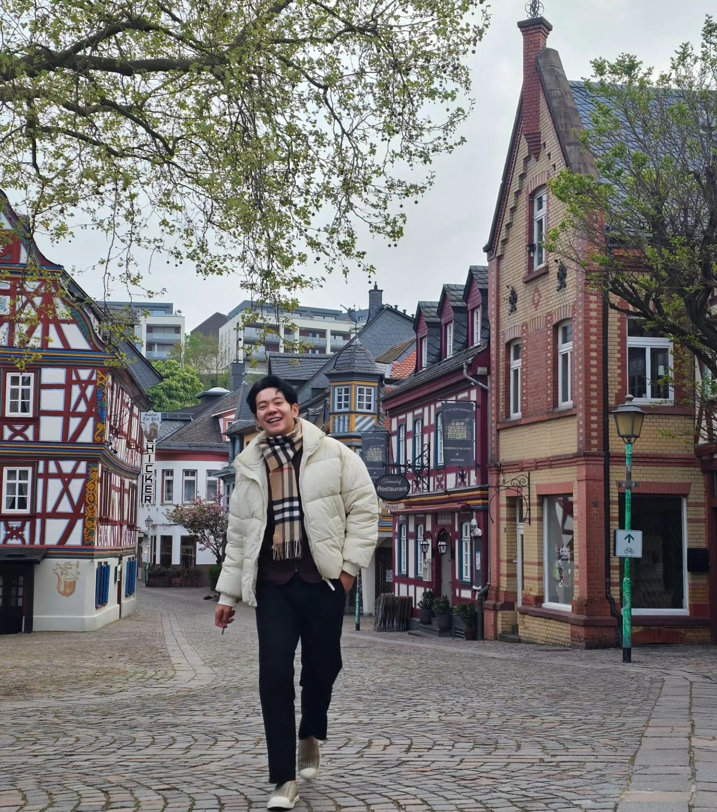 ไอซ์ - ศรัณยู วินัยพานิช