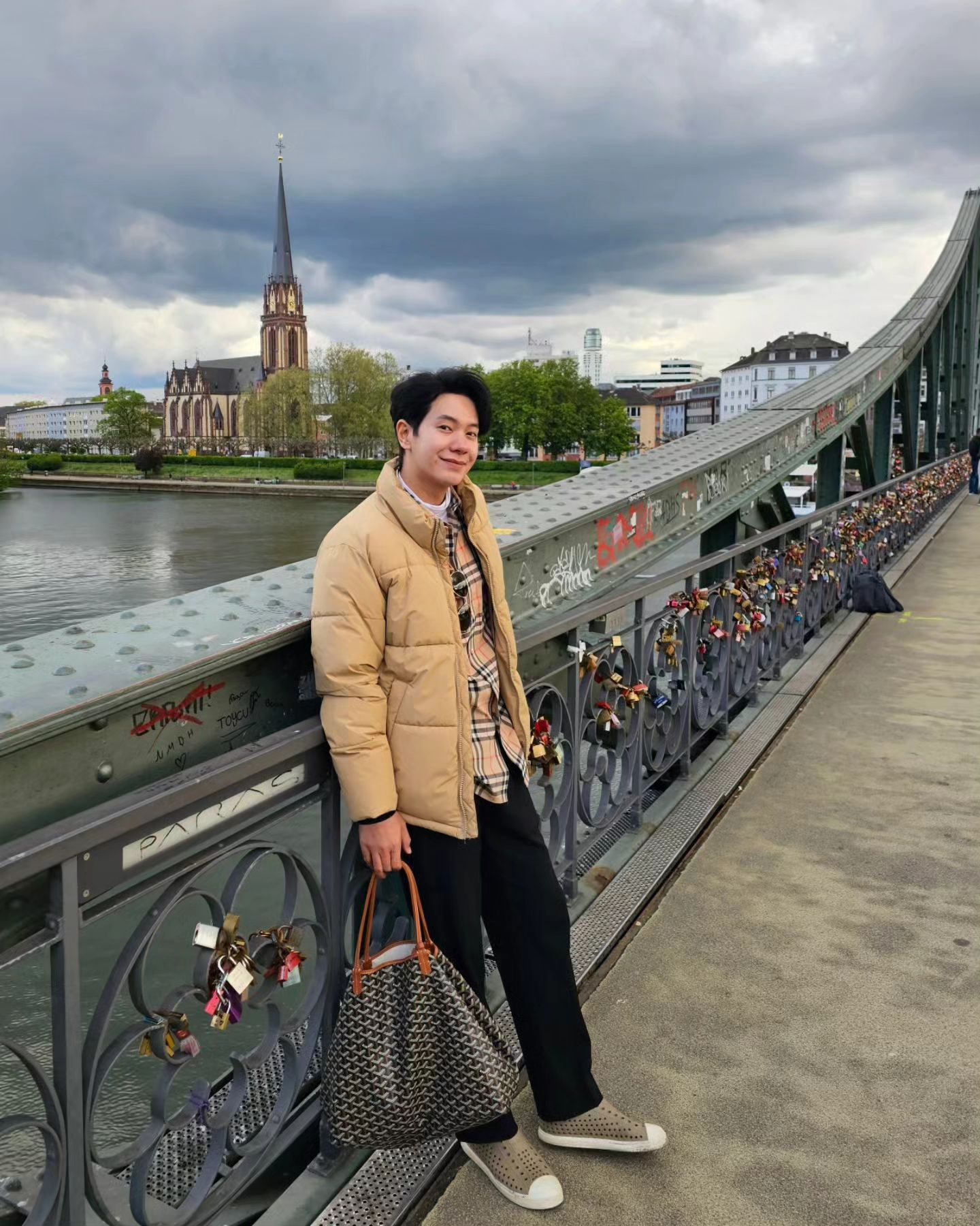 ไอซ์ - ศรัณยู วินัยพานิช