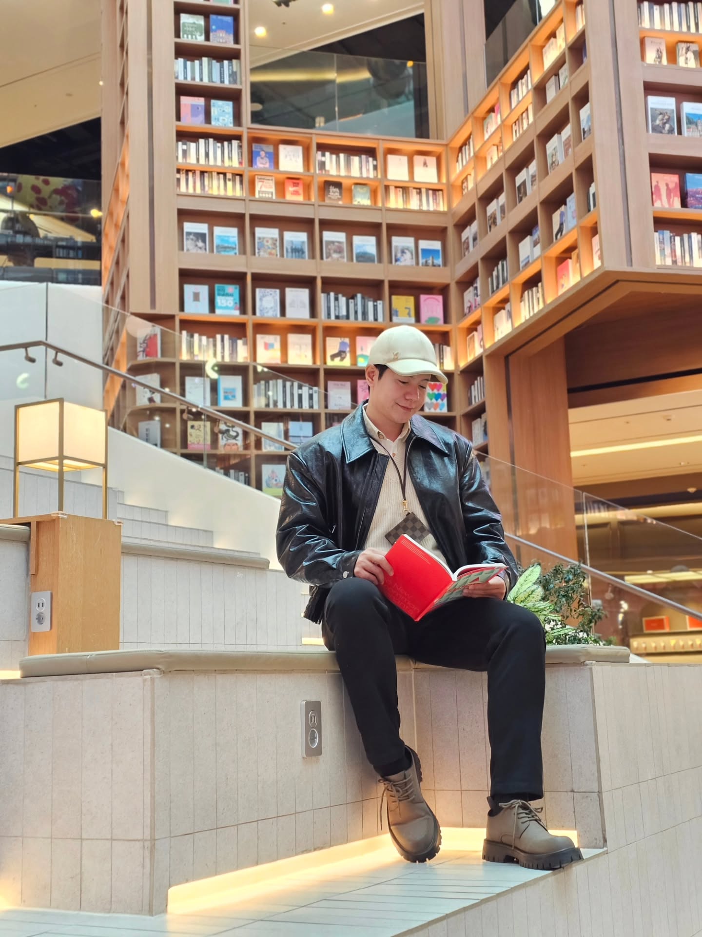 ไอซ์ - ศรัณยู วินัยพานิช