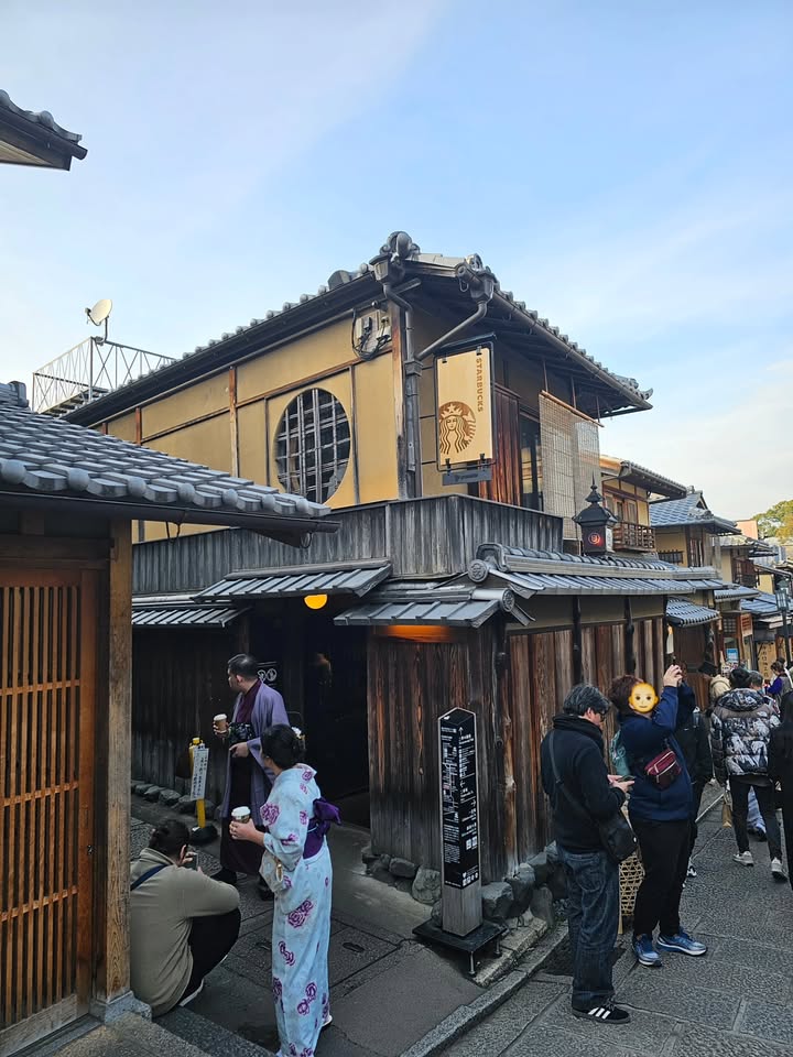 ไอซ์ - ศรัณยู วินัยพานิช