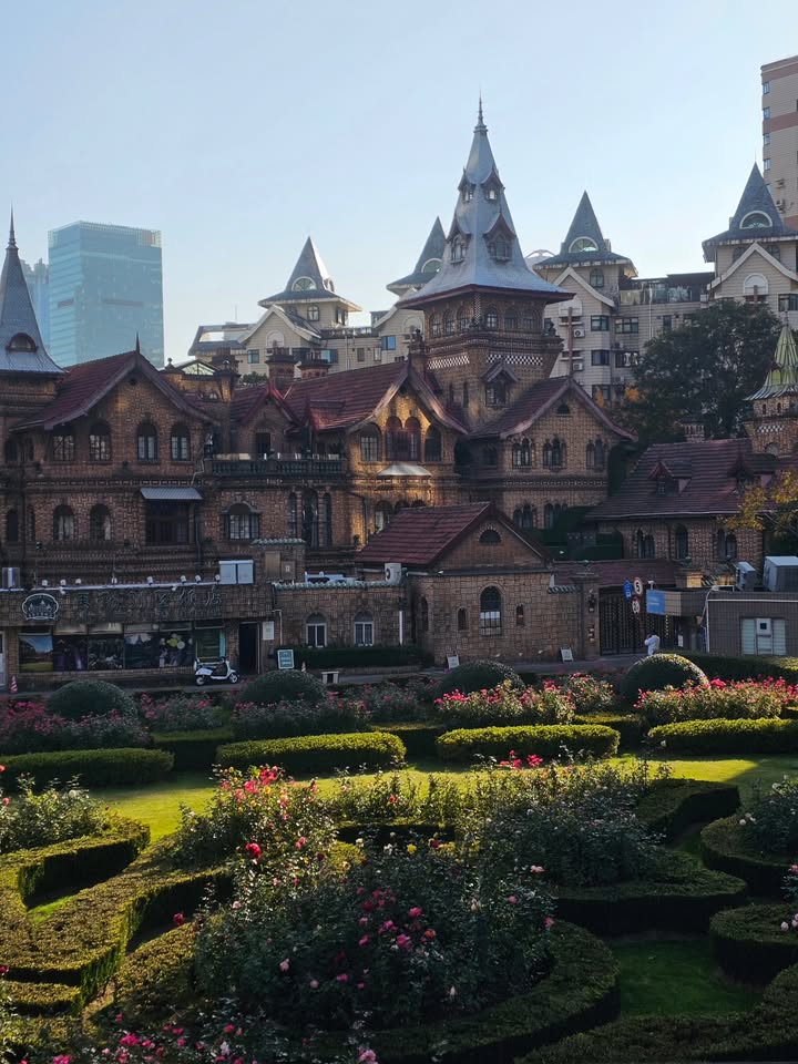 ไอซ์ - ศรัณยู วินัยพานิช