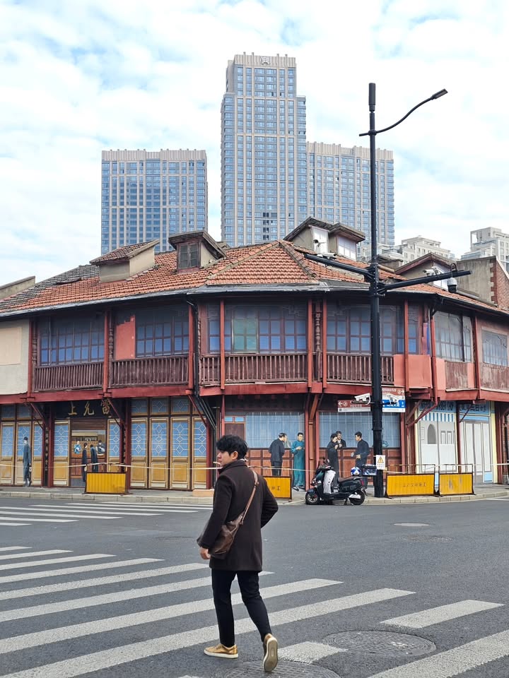 ไอซ์ - ศรัณยู วินัยพานิช