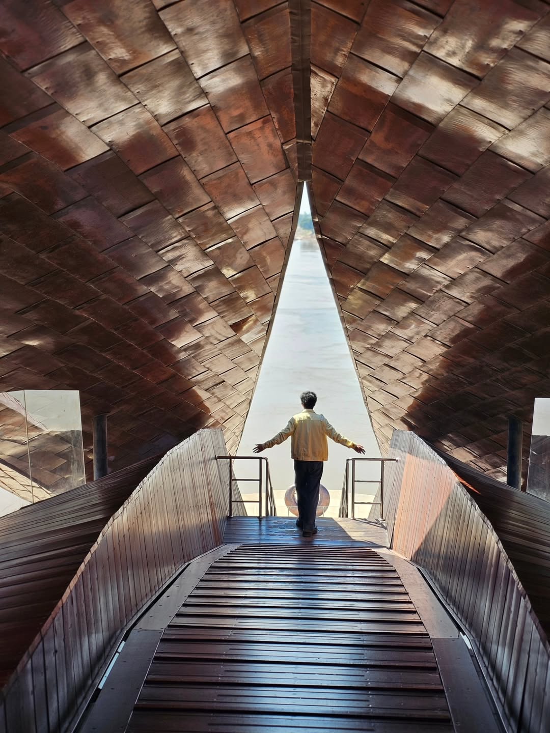 ไอซ์ - ศรัณยู วินัยพานิช