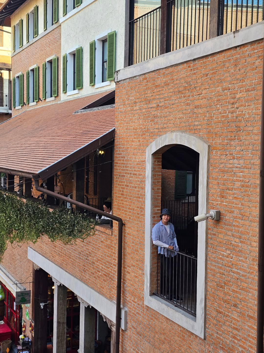 ไอซ์ - ศรัณยู วินัยพานิช