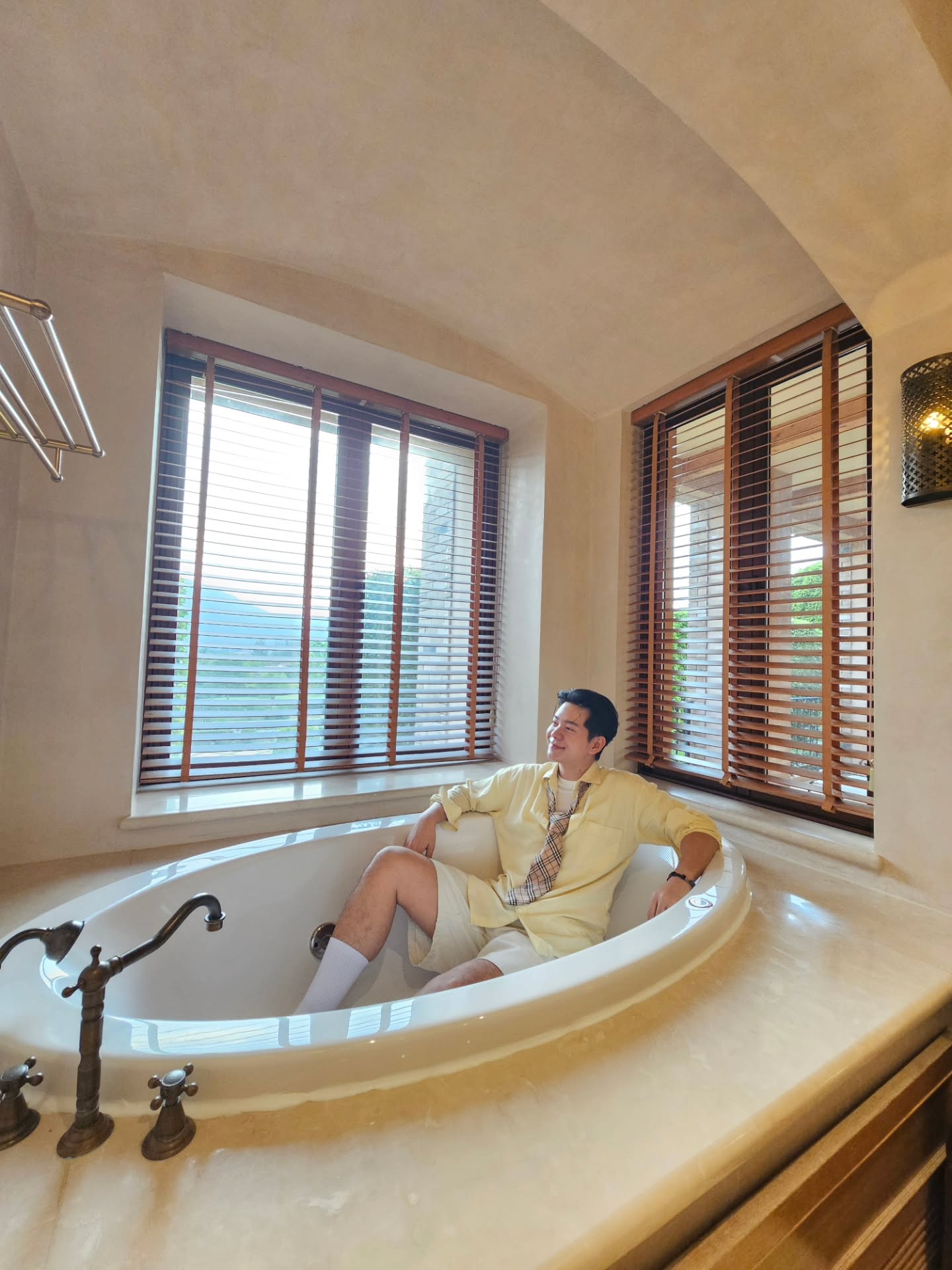 ไอซ์ - ศรัณยู วินัยพานิช