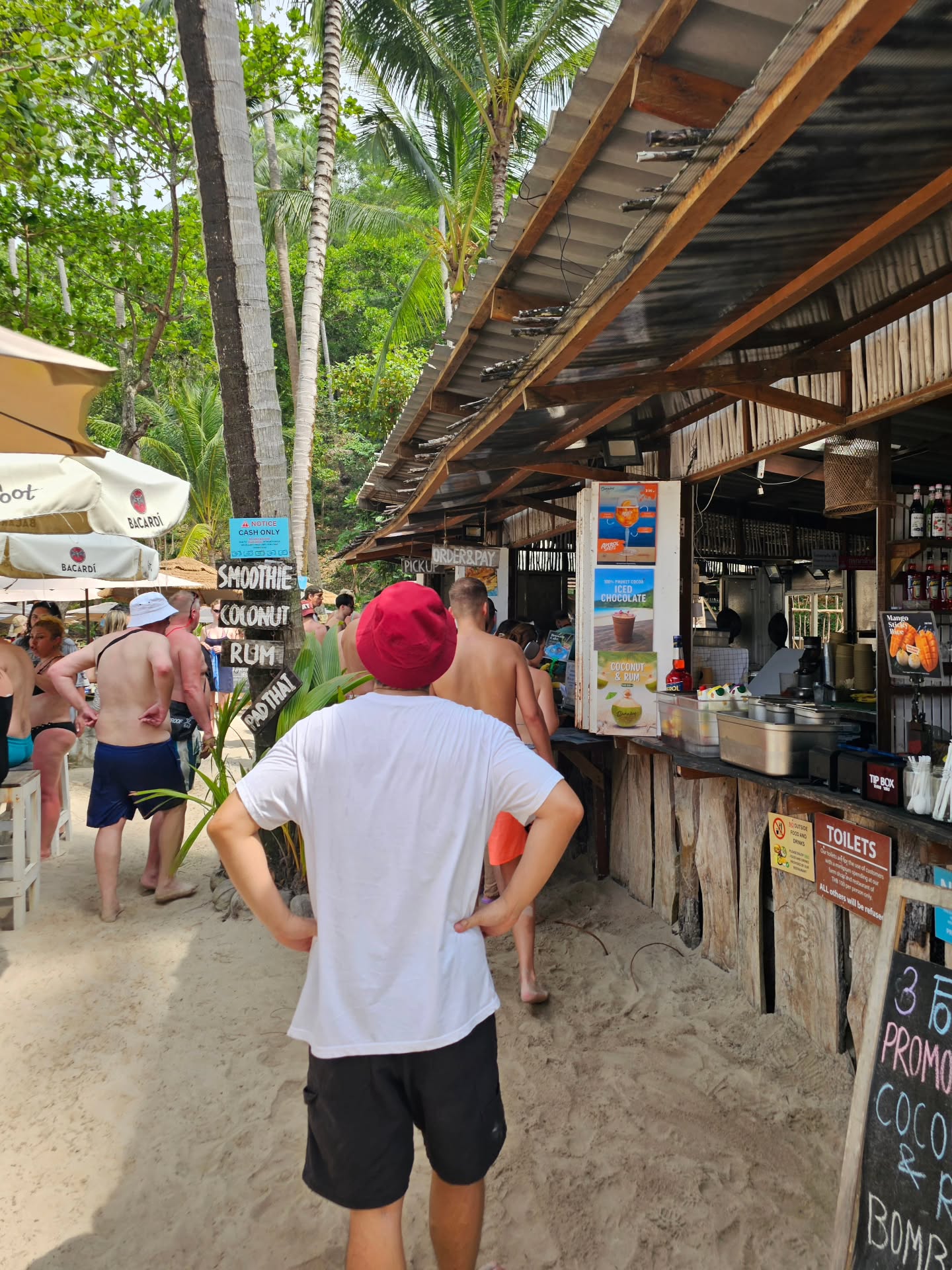 ไอซ์ - ศรัณยู วินัยพานิช