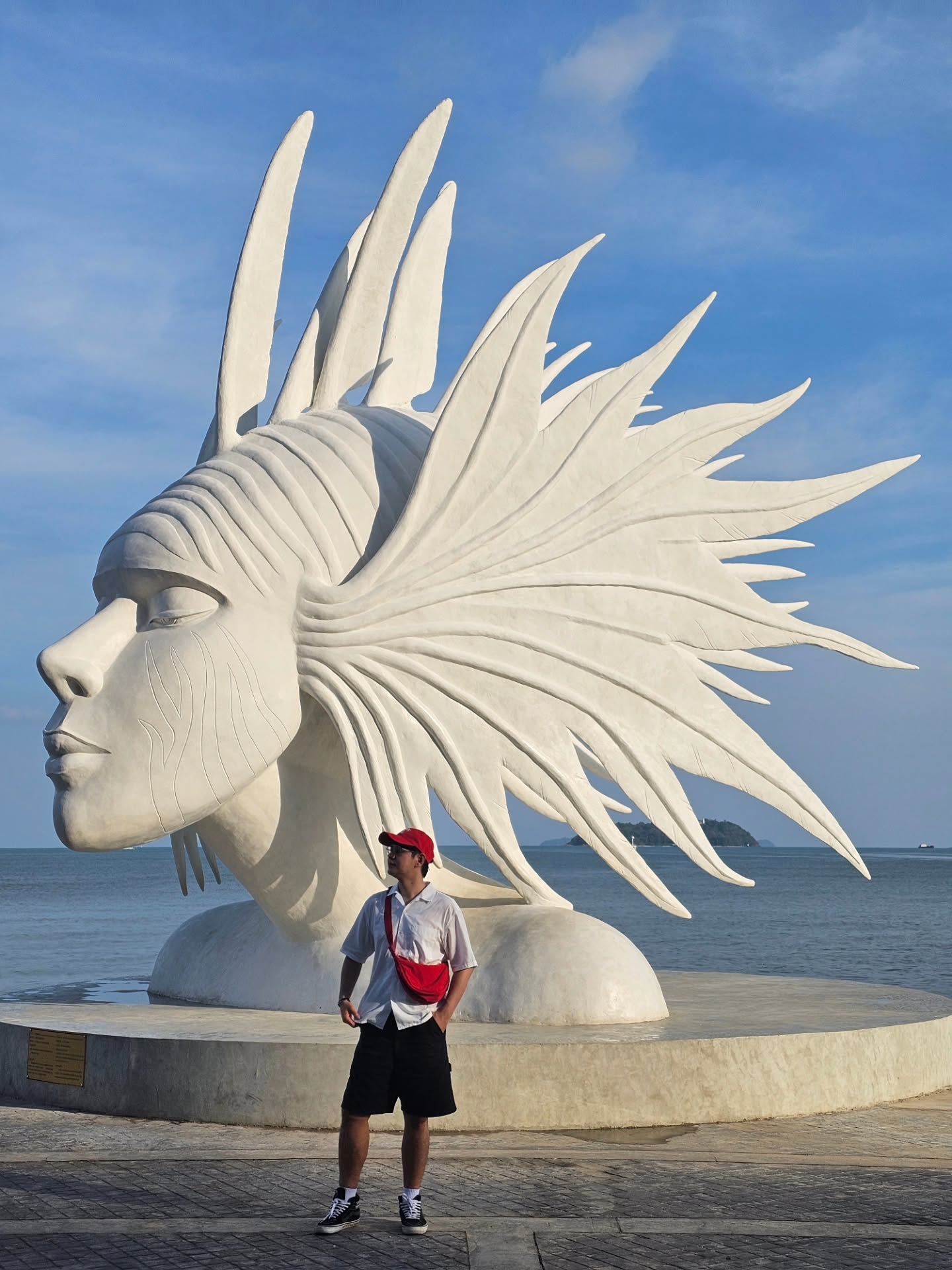 ไอซ์ - ศรัณยู วินัยพานิช