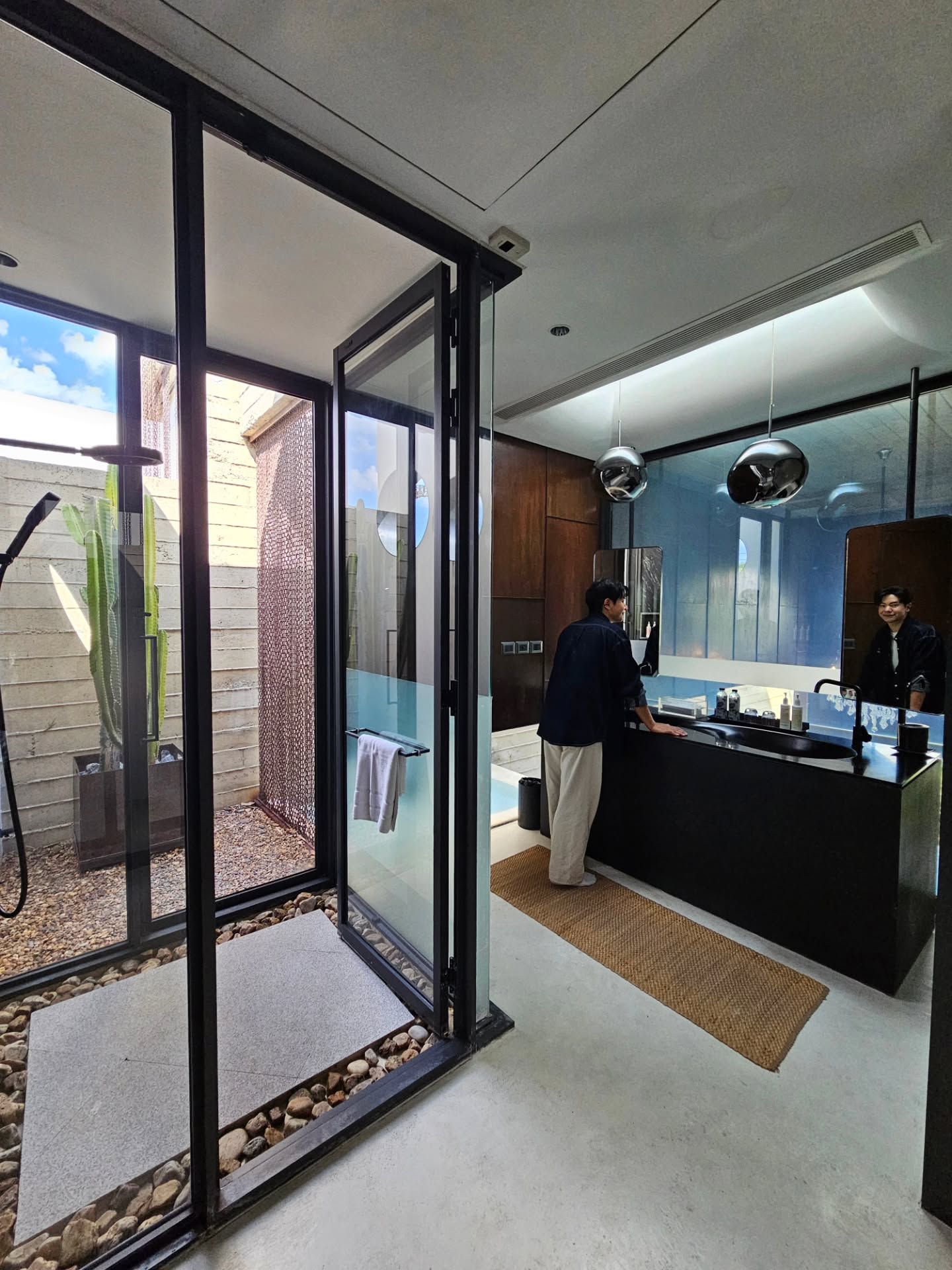 ไอซ์ - ศรัณยู วินัยพานิช