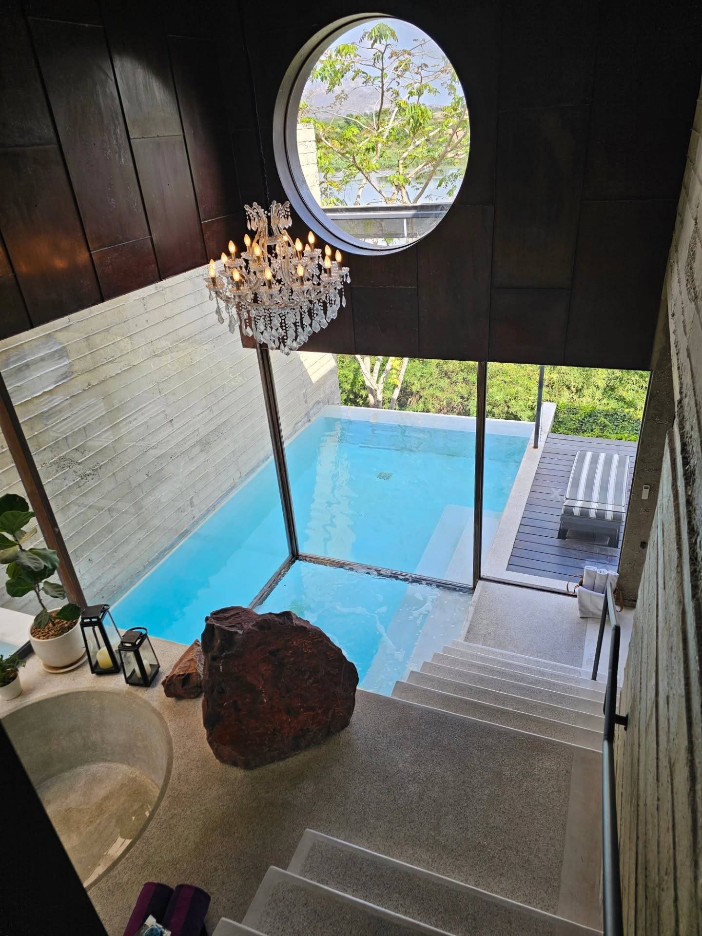 ไอซ์ - ศรัณยู วินัยพานิช