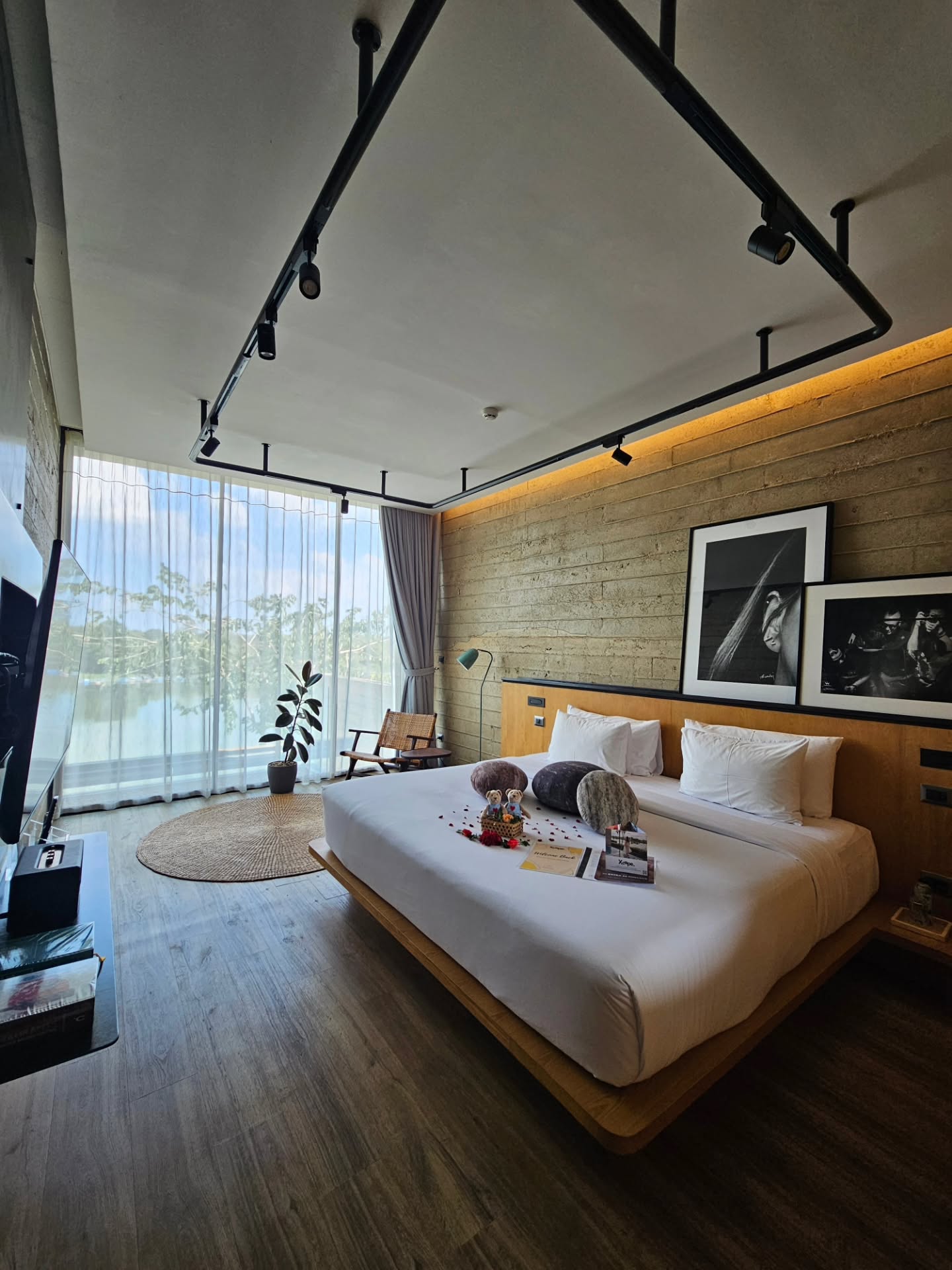 ไอซ์ - ศรัณยู วินัยพานิช