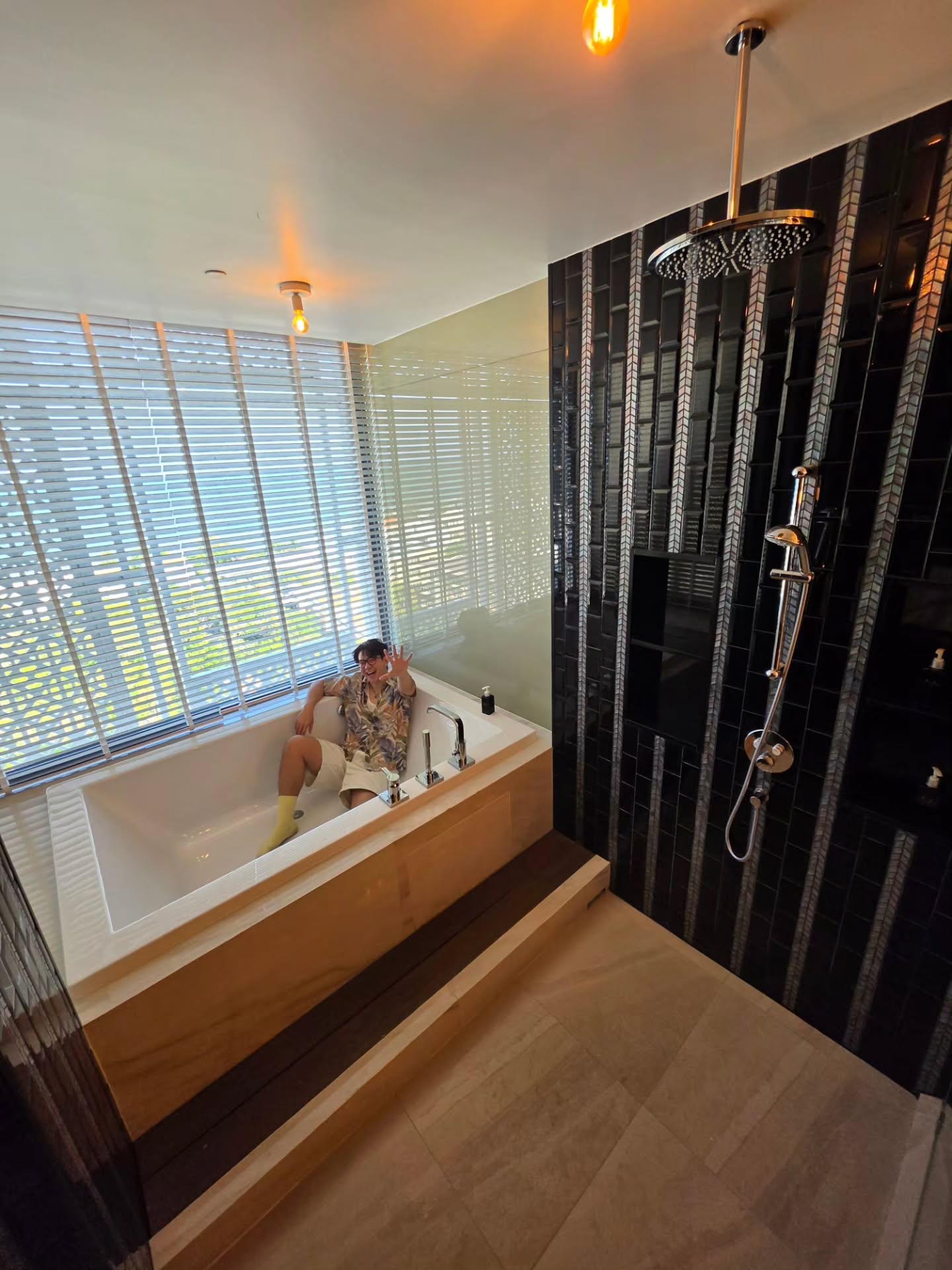 ไอซ์ - ศรัณยู วินัยพานิช