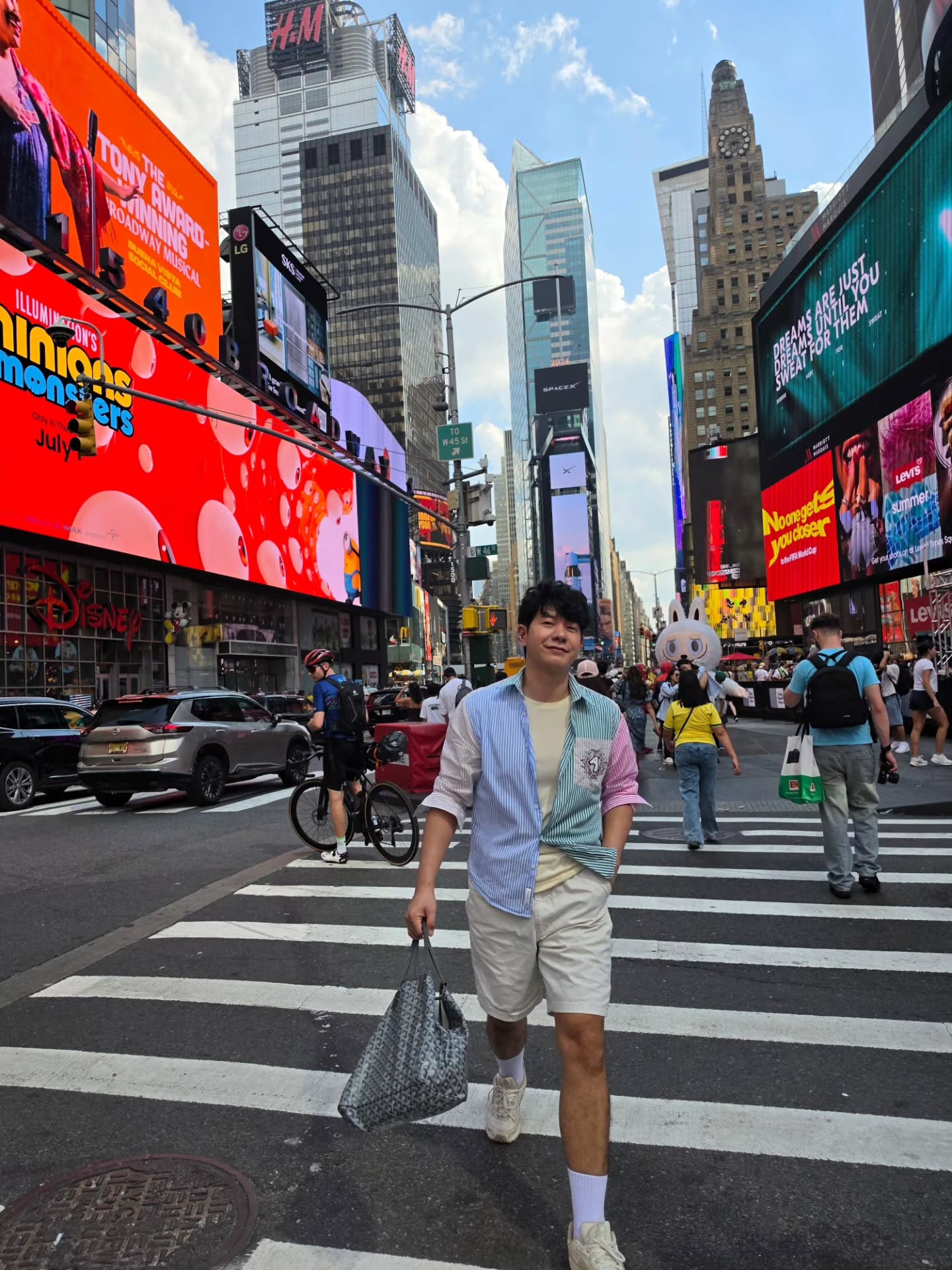 ไอซ์ - ศรัณยู วินัยพานิช