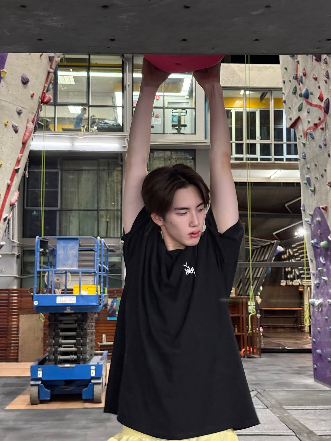 ภู - ธัชชัย ลิ้มปัญญากุล