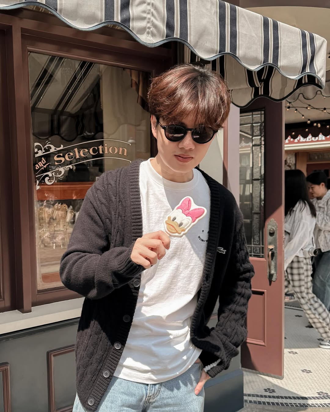 เบ้นซ์ - อัทธ์ธนิน ธนินภาณุวิวัฒน์