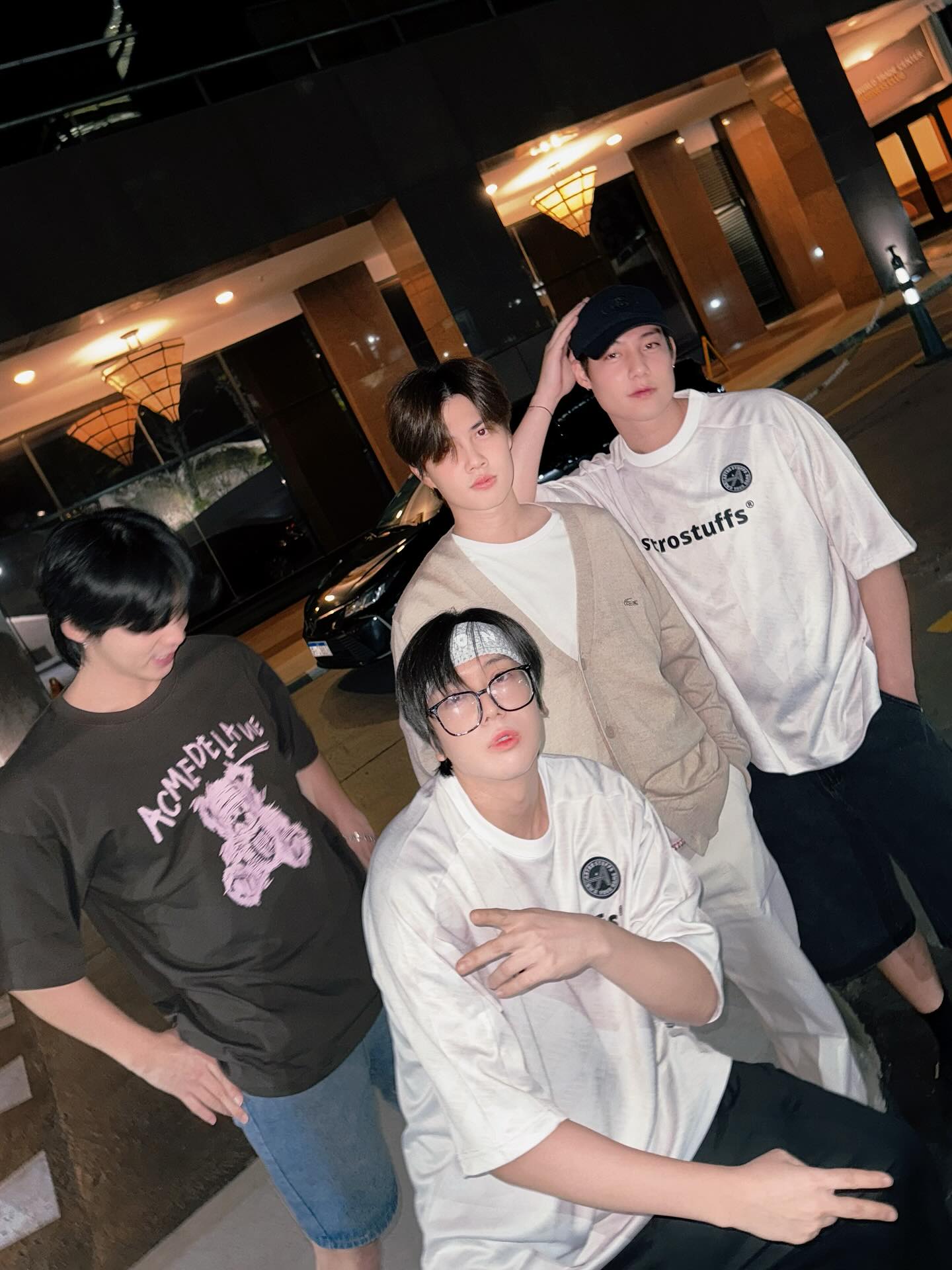 เบ้นซ์ - อัทธ์ธนิน ธนินภาณุวิวัฒน์