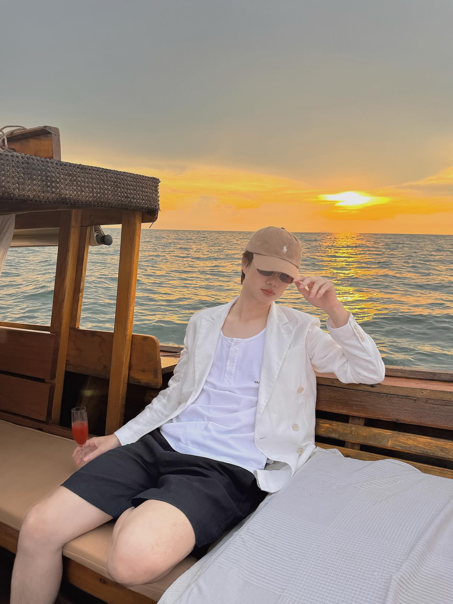 เบ้นซ์ - อัทธ์ธนิน ธนินภาณุวิวัฒน์