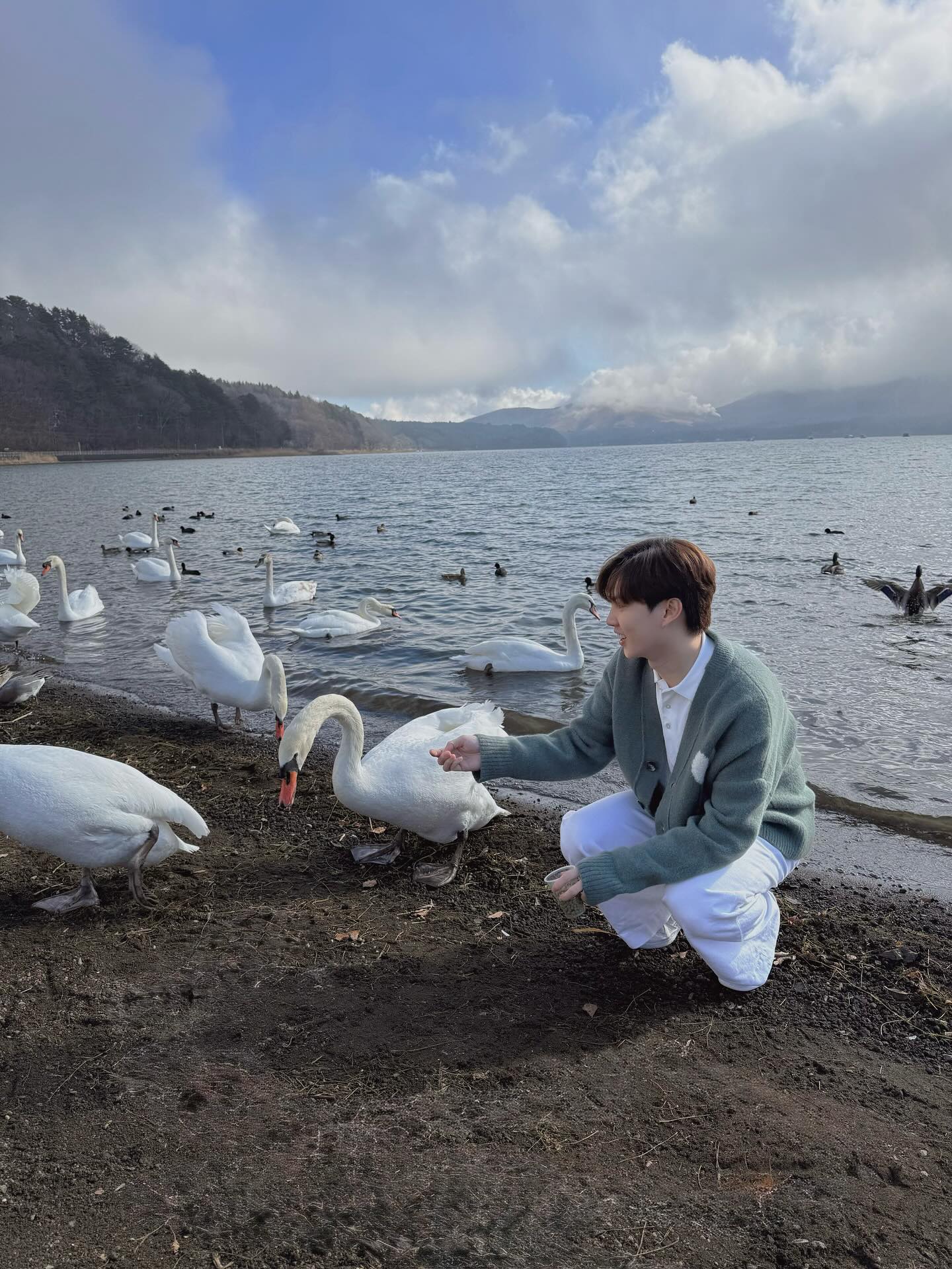 เบ้นซ์ - อัทธ์ธนิน ธนินภาณุวิวัฒน์