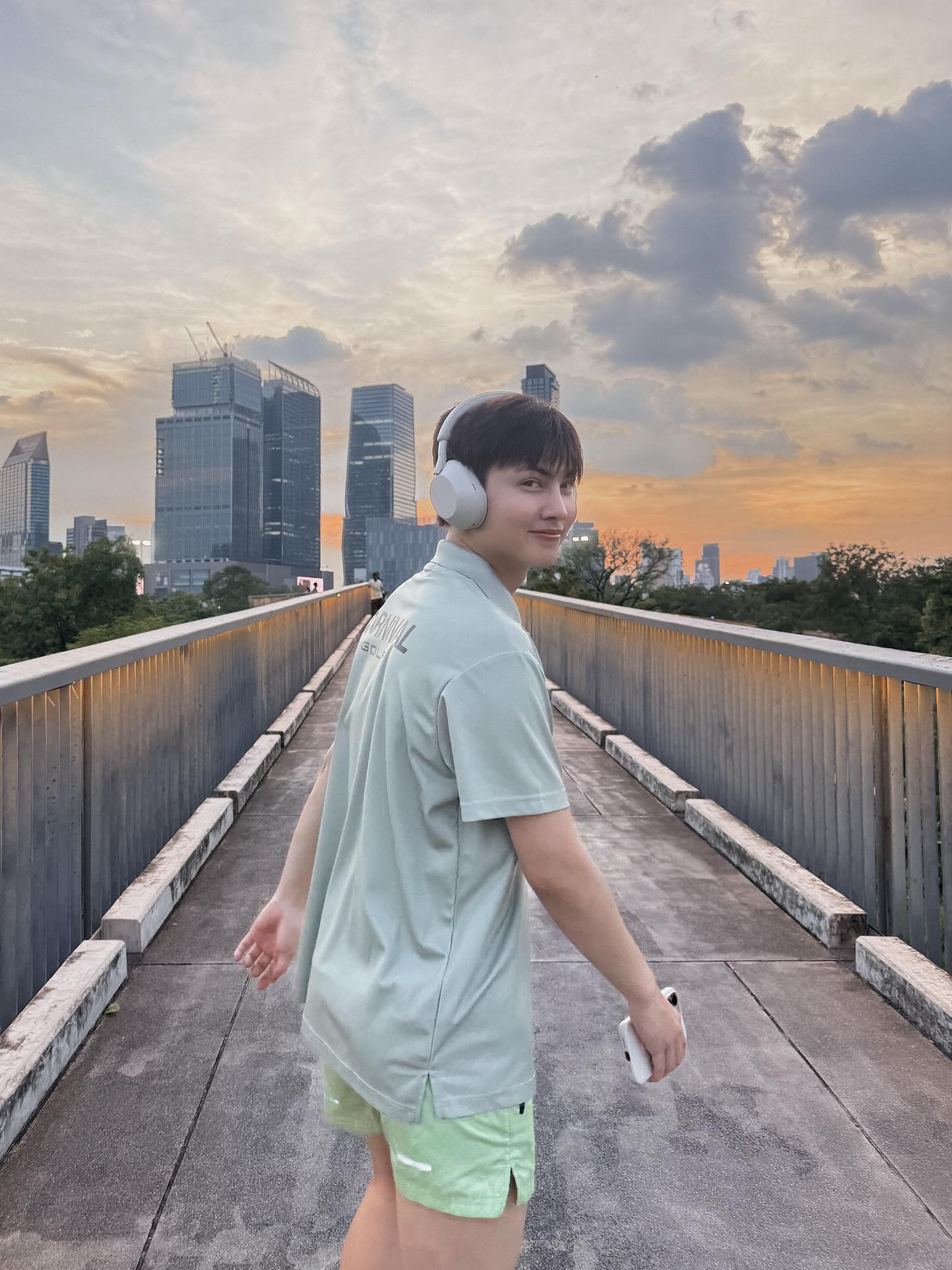 เบ้นซ์ - อัทธ์ธนิน ธนินภาณุวิวัฒน์