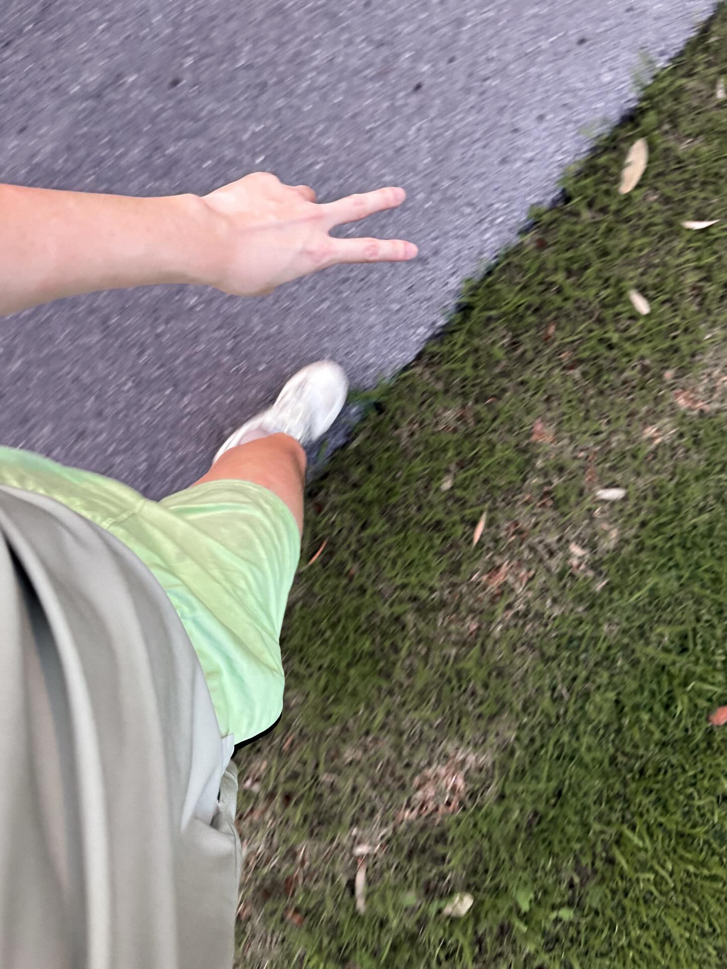 เบ้นซ์ - อัทธ์ธนิน ธนินภาณุวิวัฒน์