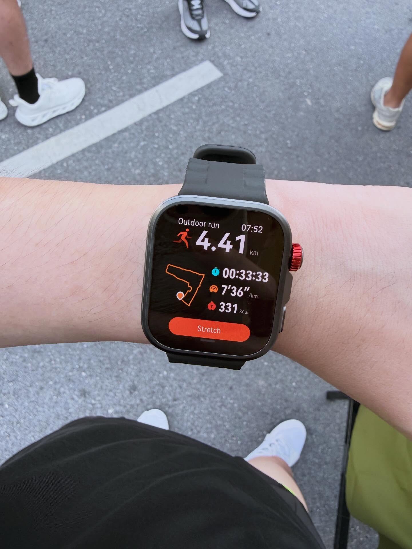 เบ้นซ์ - อัทธ์ธนิน ธนินภาณุวิวัฒน์